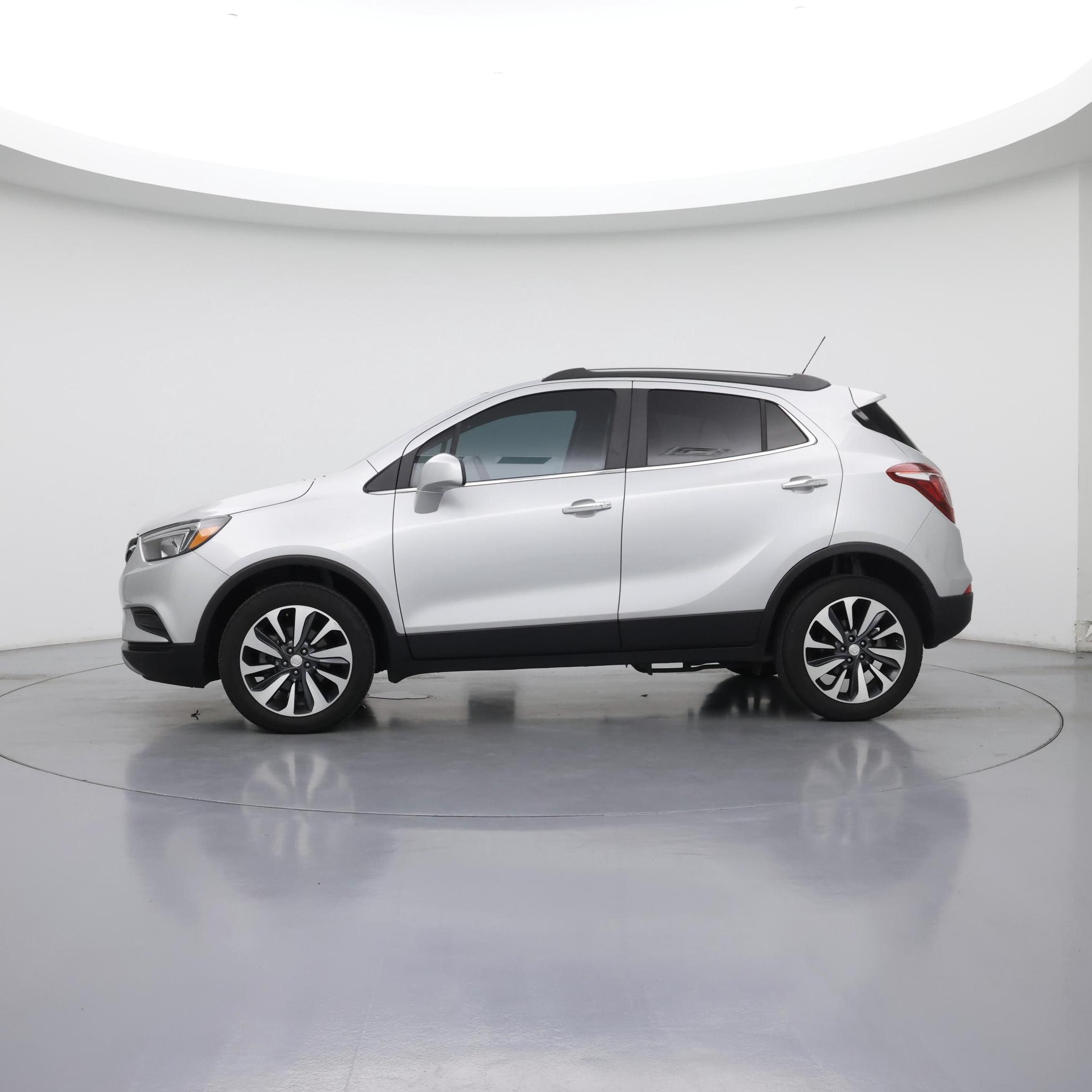 Thumbnail: 2021 Buick Encore - 3