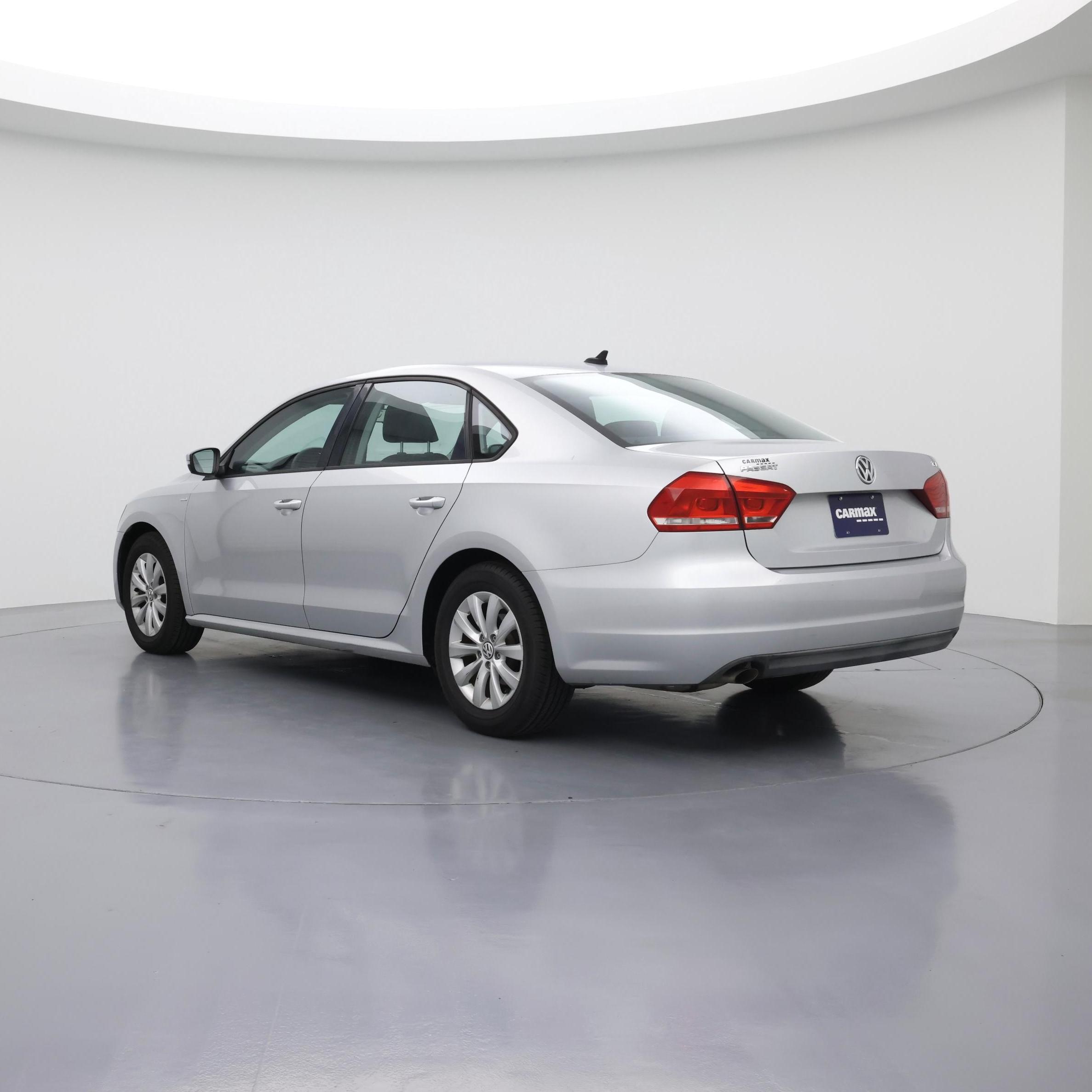Thumbnail: 2015 Volkswagen Passat - 2