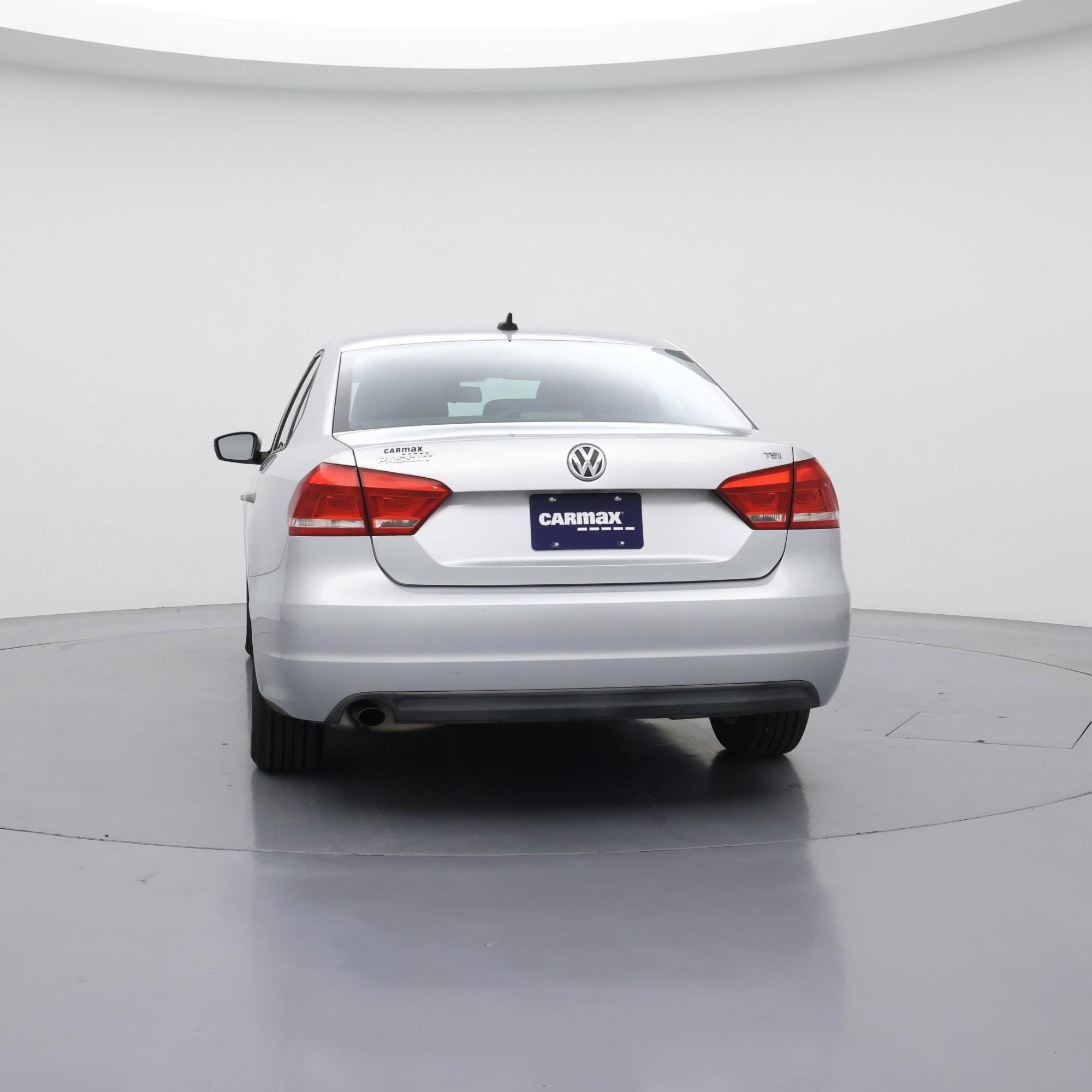 Thumbnail: 2015 Volkswagen Passat - 6