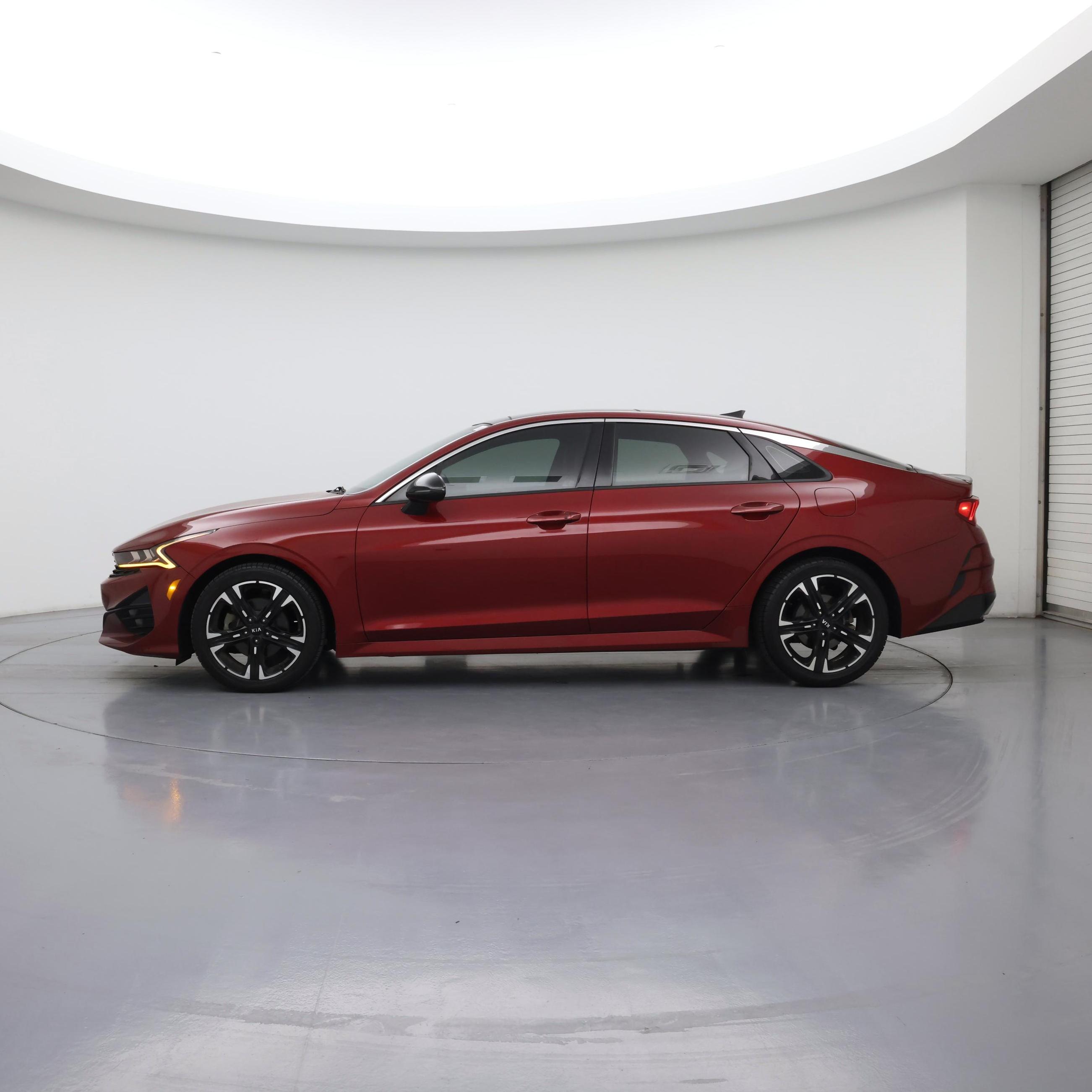 Thumbnail: 2021 Kia K5 - 3