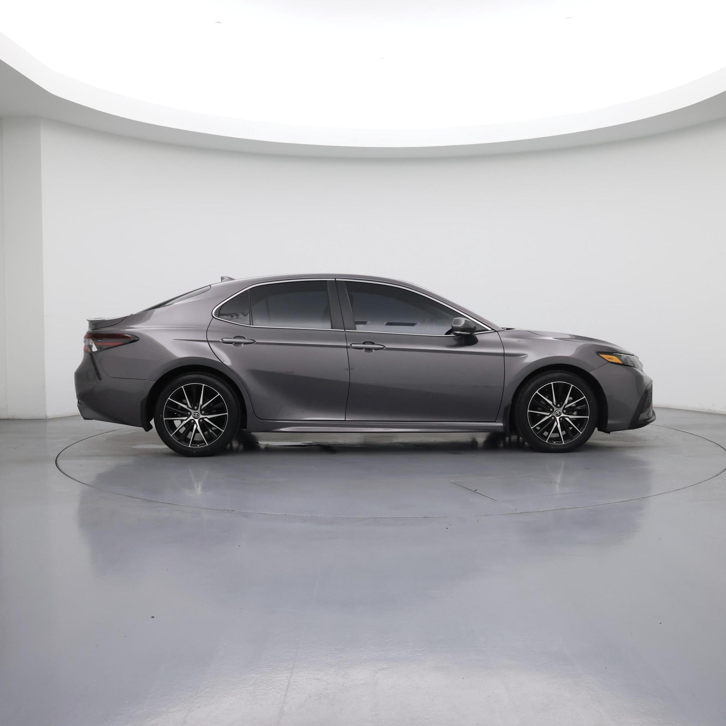 Thumbnail: 2023 Toyota Camry - 7
