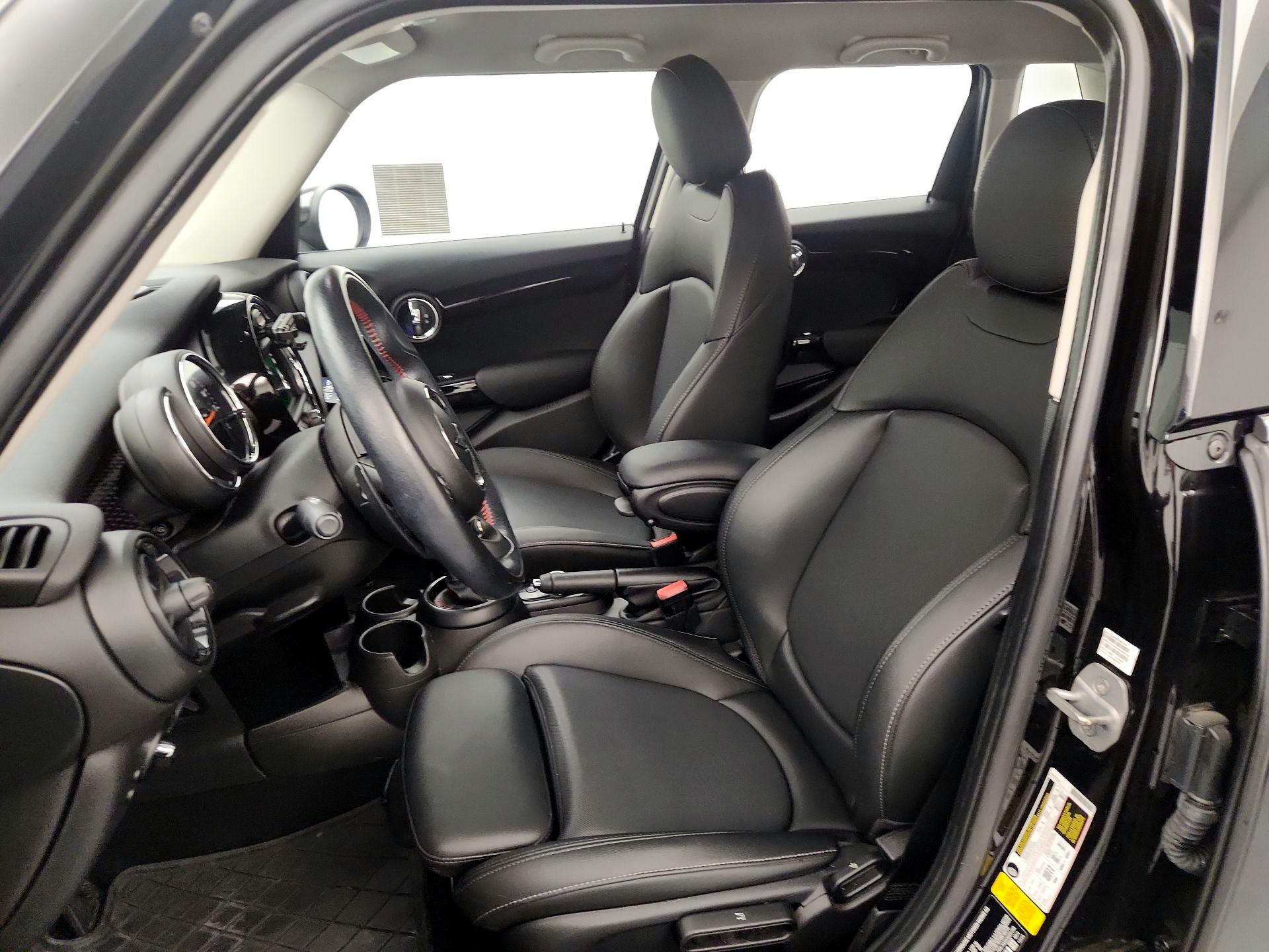 Thumbnail: 2019 MINI Cooper Hardtop - 11