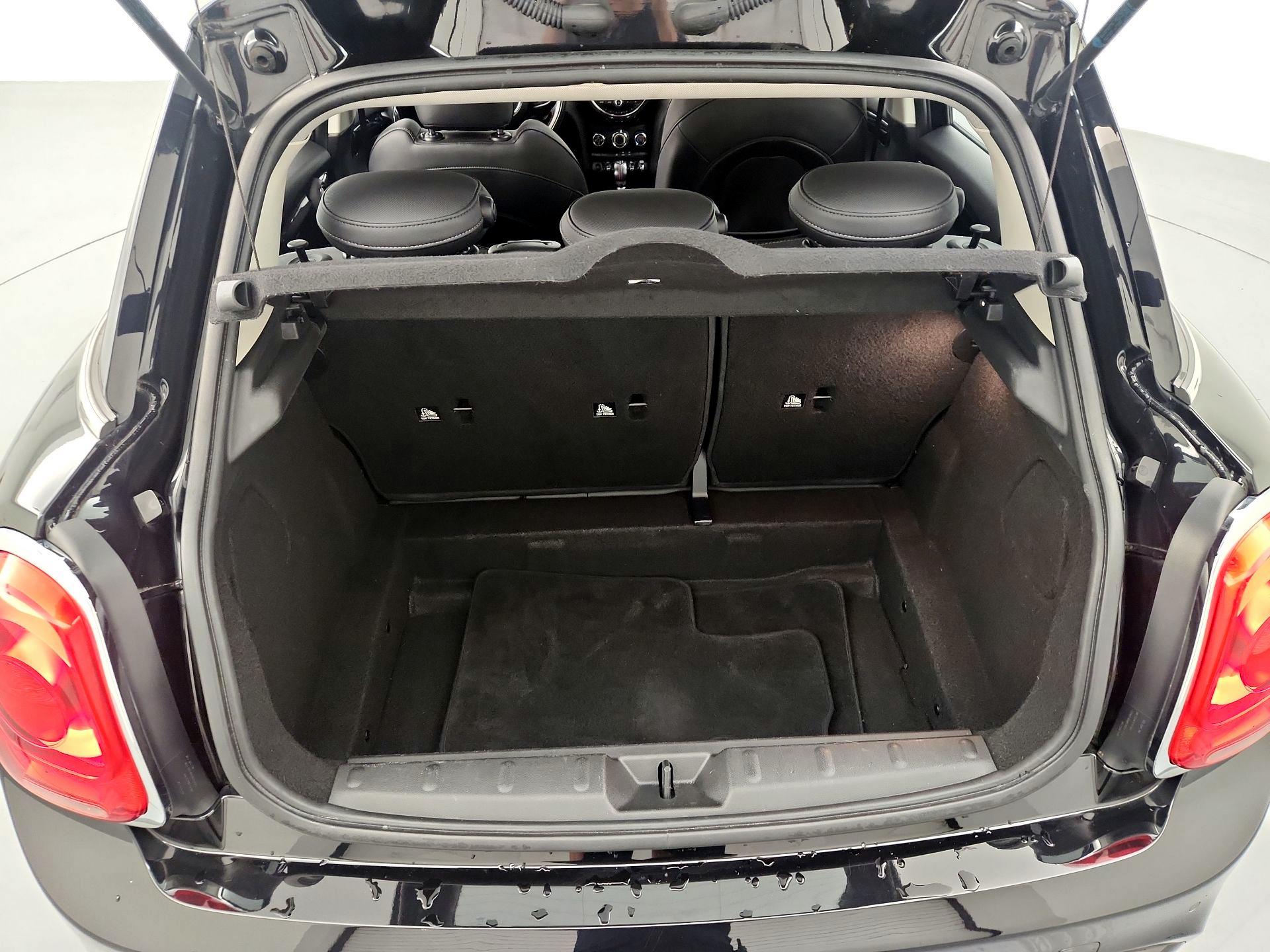 Thumbnail: 2019 MINI Cooper Hardtop - 20