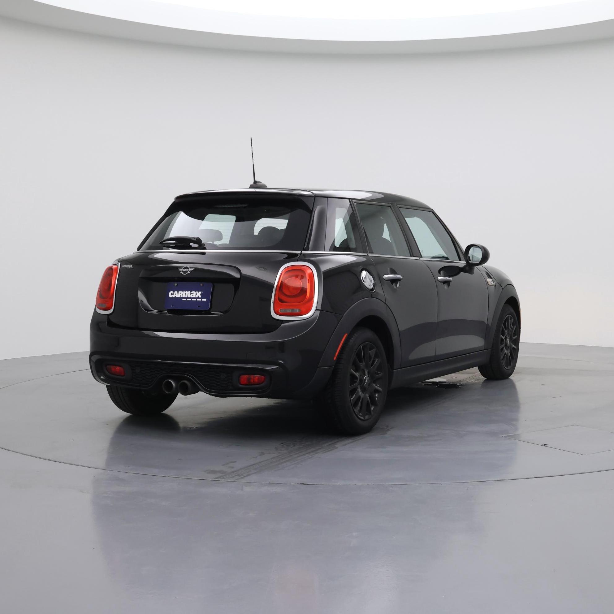 Thumbnail: 2019 MINI Cooper Hardtop - 8