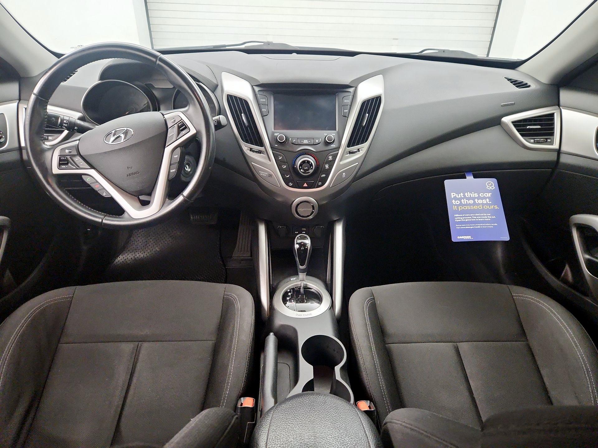 Thumbnail: 2017 Hyundai Veloster - 9