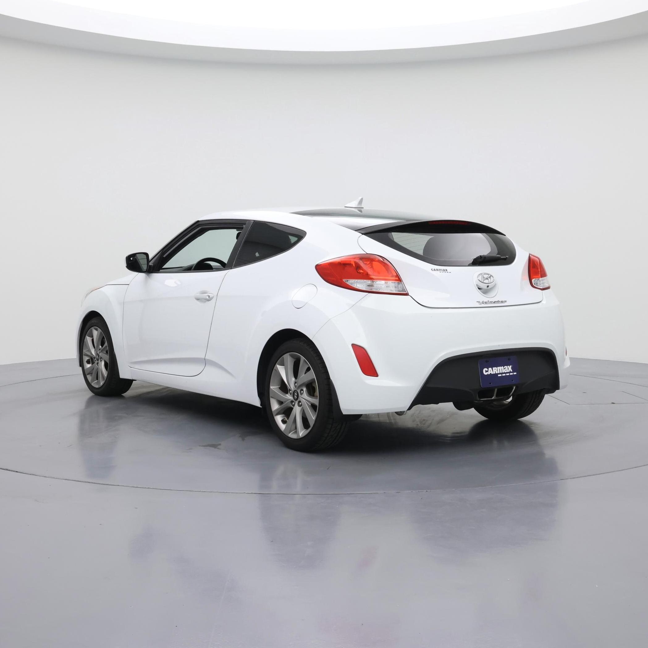 Thumbnail: 2017 Hyundai Veloster - 2