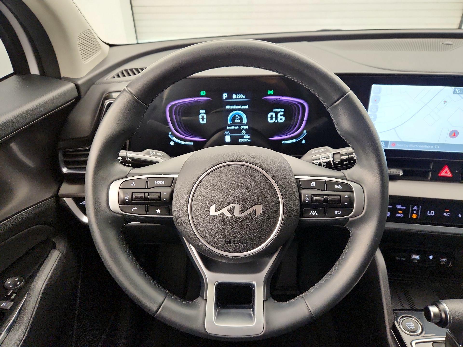 Thumbnail: 2023 Kia Sportage - 10