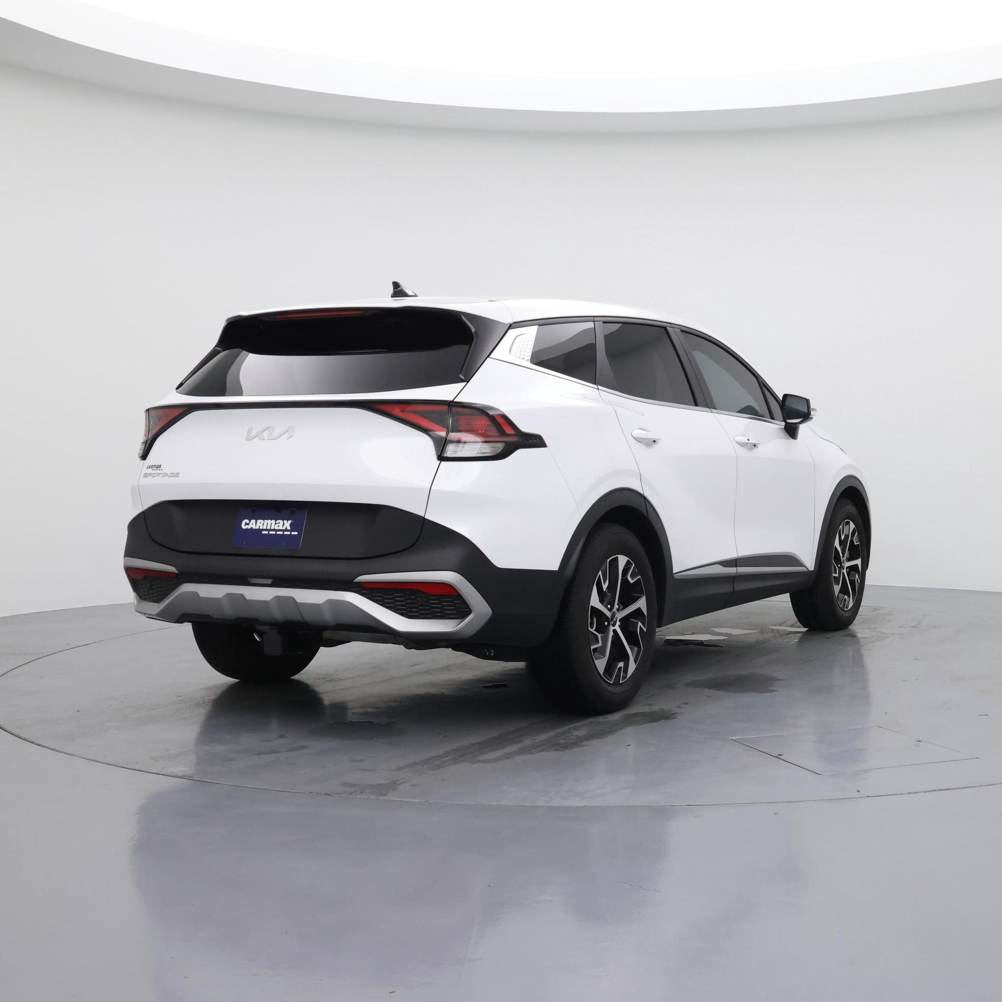 Thumbnail: 2023 Kia Sportage - 8