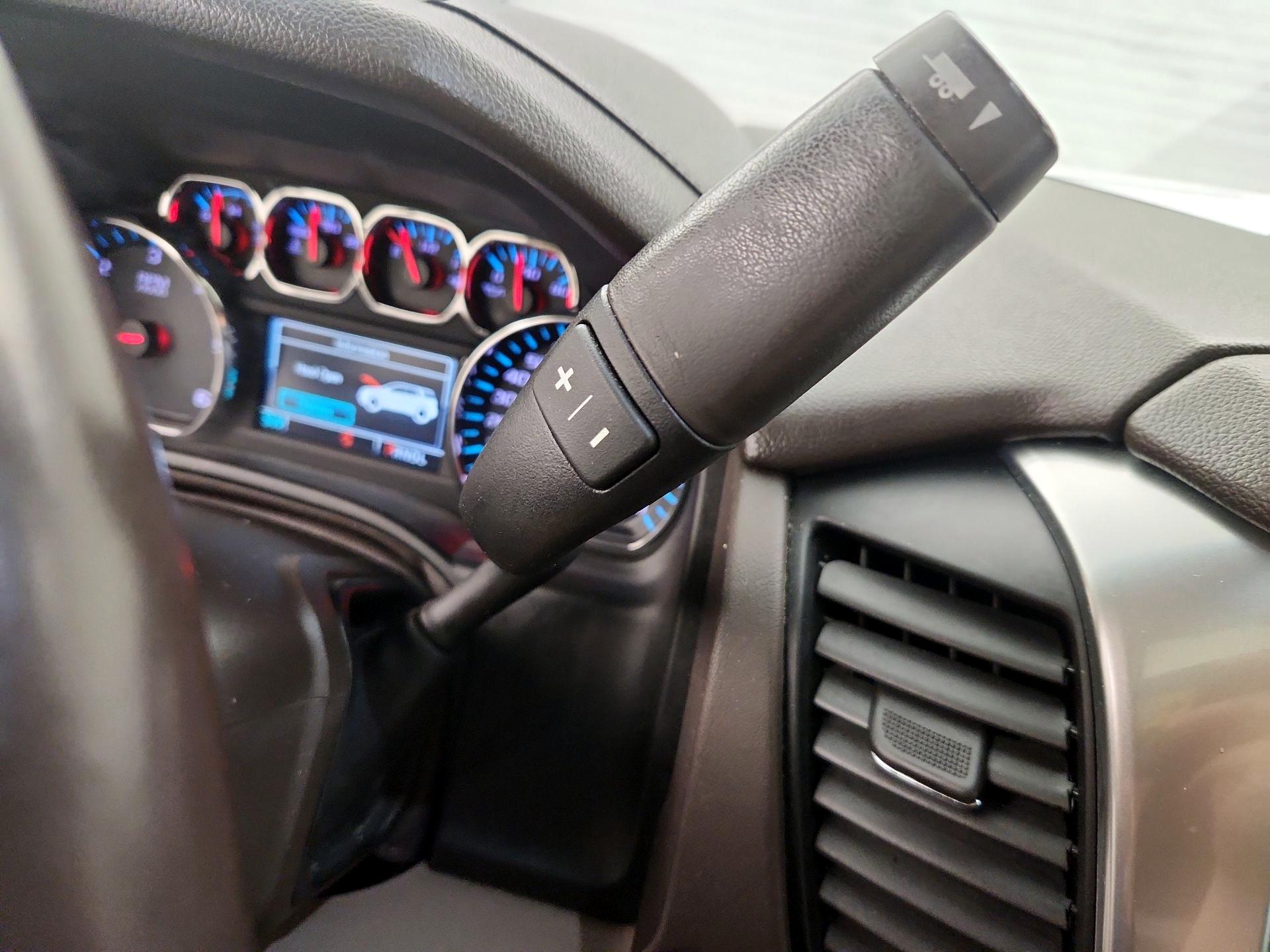 Thumbnail: 2020 Chevrolet Tahoe - 17