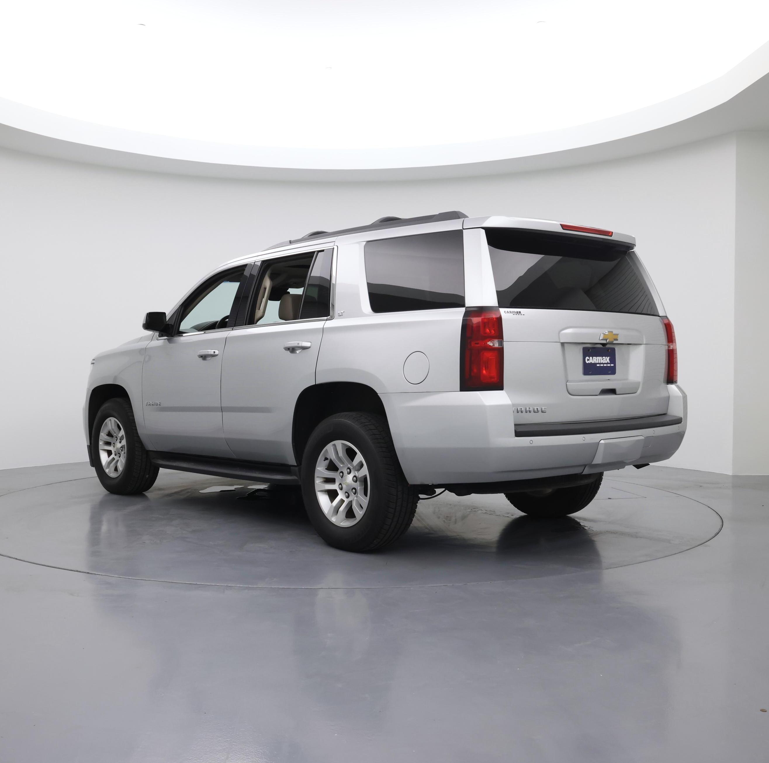 Thumbnail: 2020 Chevrolet Tahoe - 2