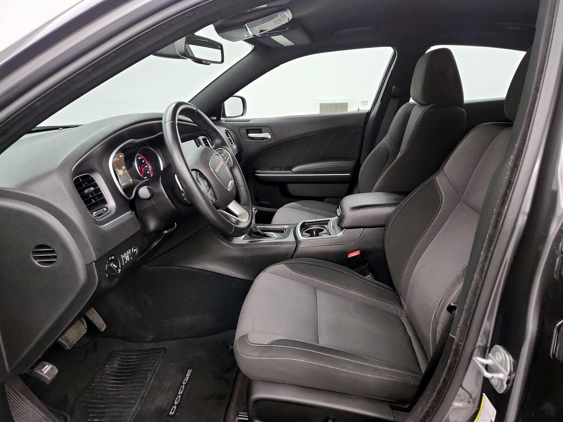Thumbnail: 2016 Dodge Charger - 11