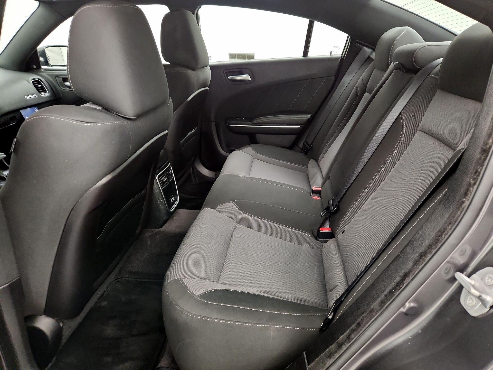 Thumbnail: 2016 Dodge Charger - 18
