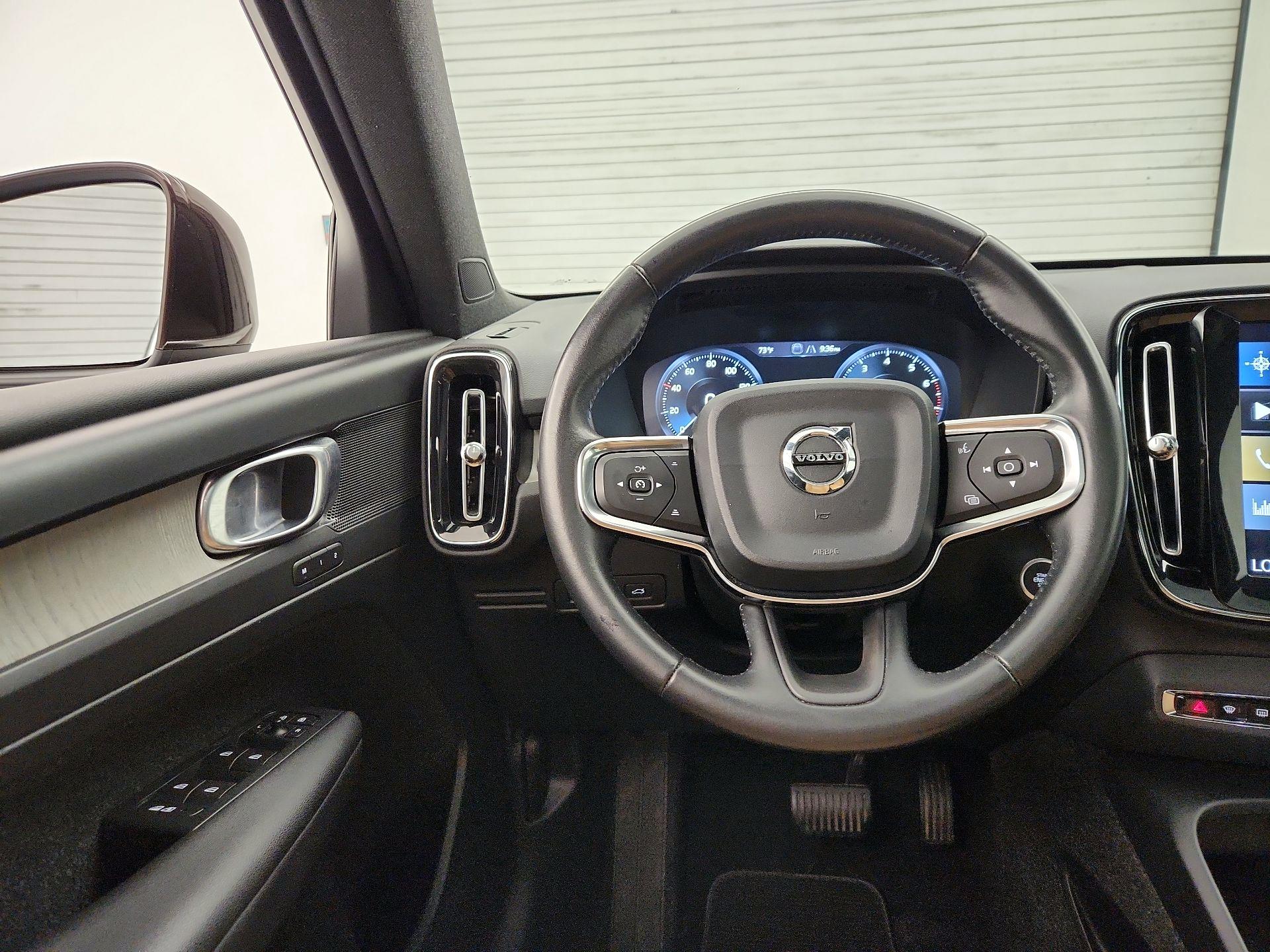 Thumbnail: 2019 Volvo XC40 - 10
