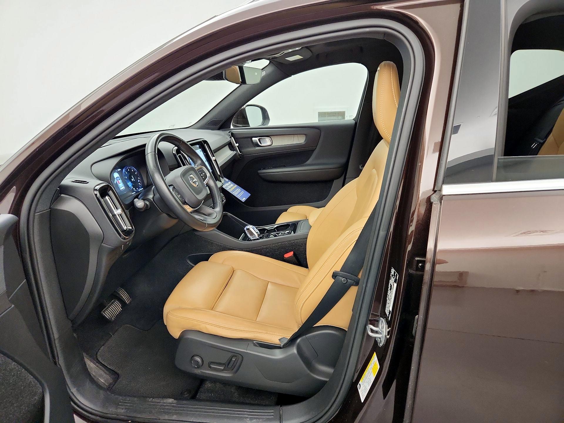 Thumbnail: 2019 Volvo XC40 - 11