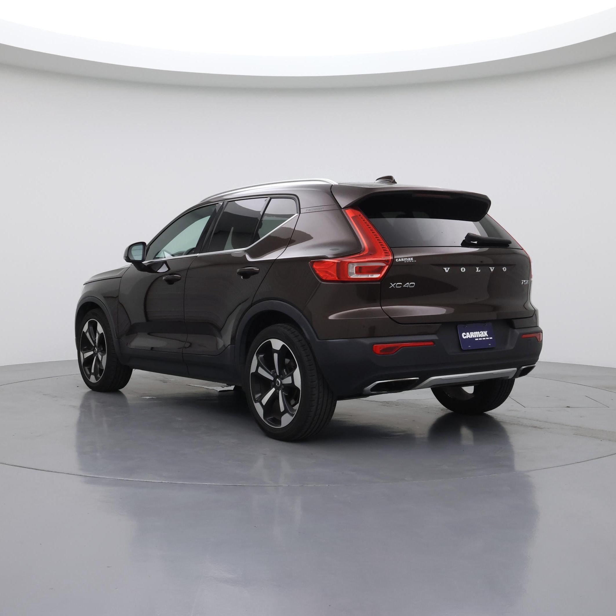 Thumbnail: 2019 Volvo XC40 - 2
