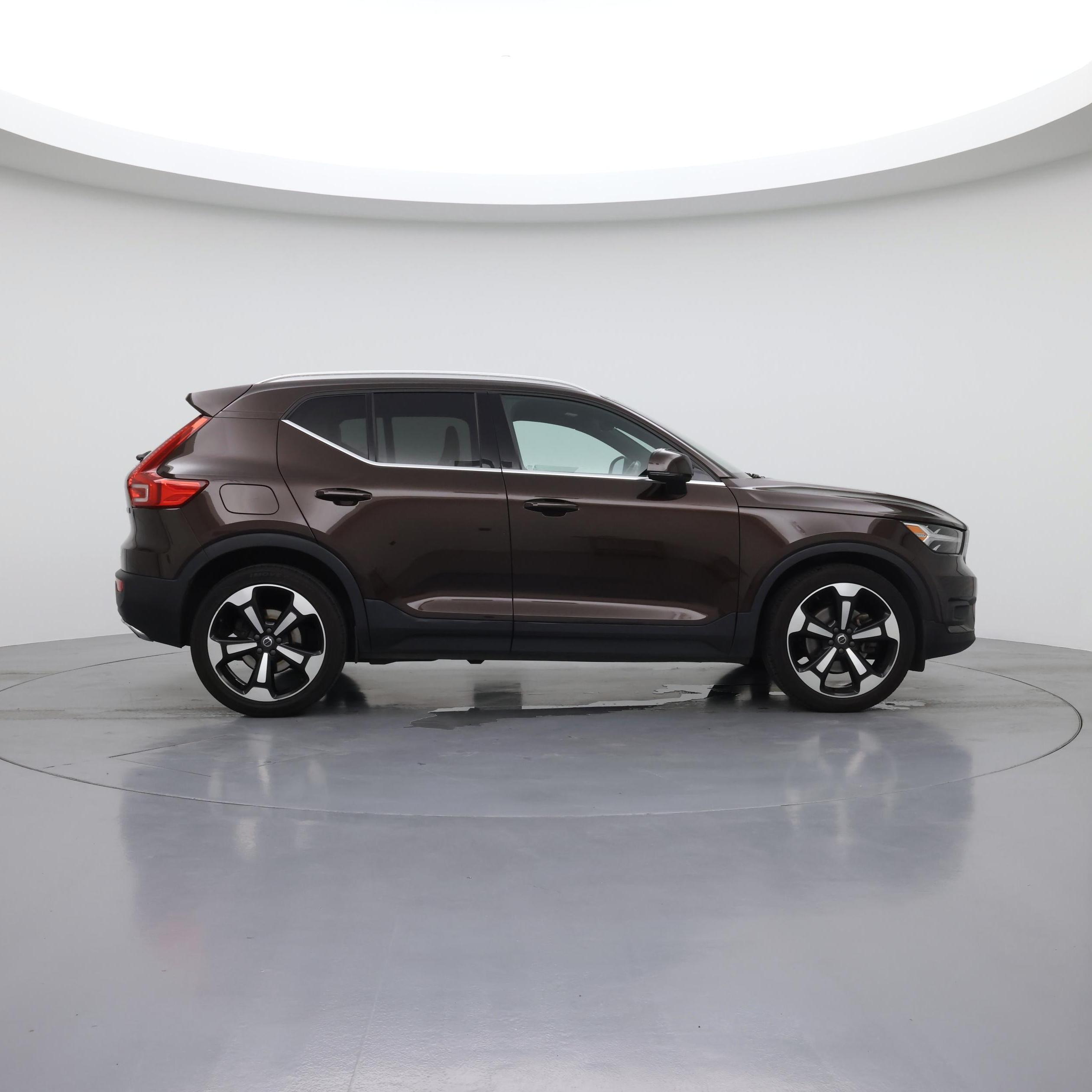 Thumbnail: 2019 Volvo XC40 - 7