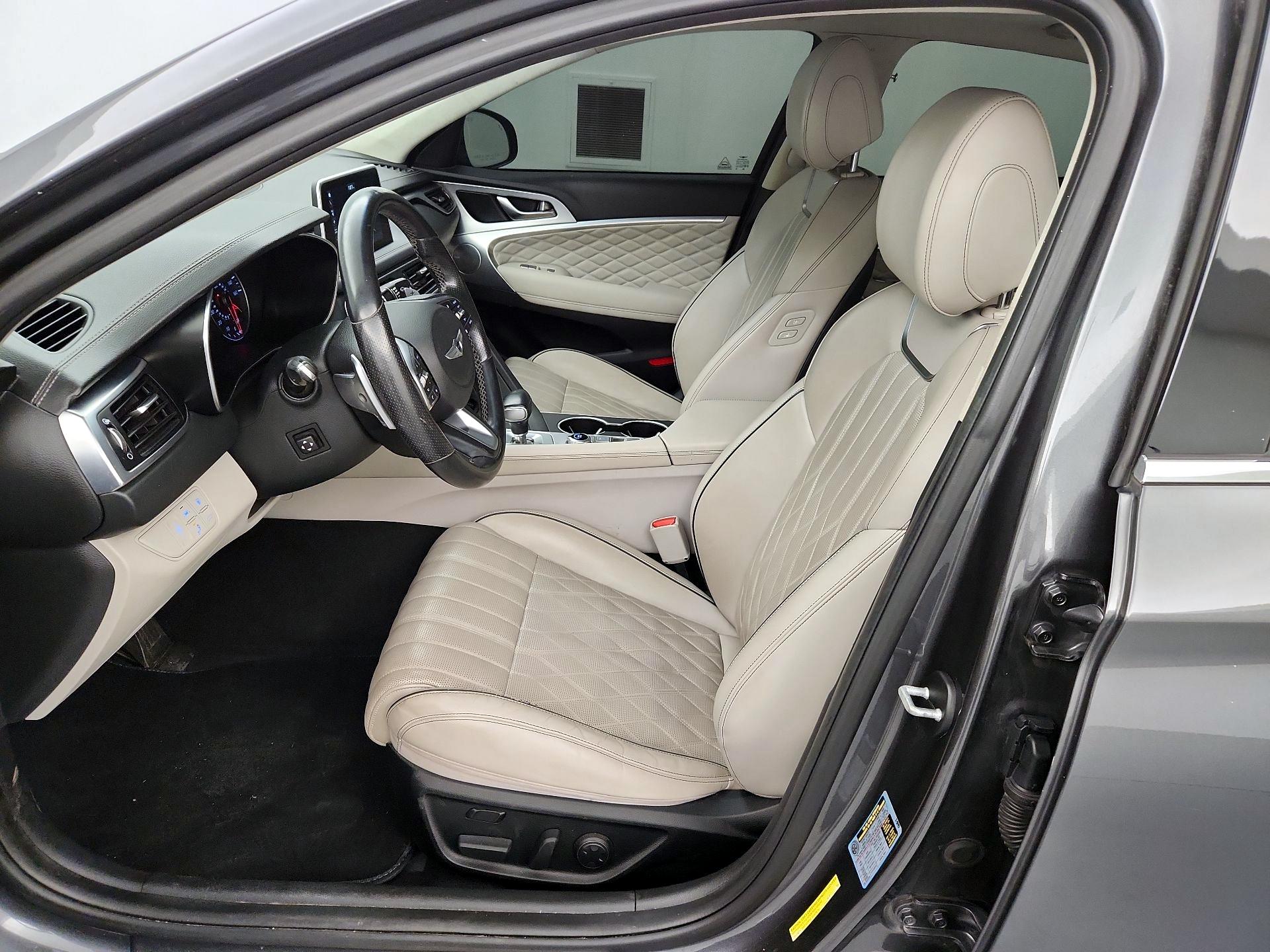 Thumbnail: 2019 Genesis G70 - 11