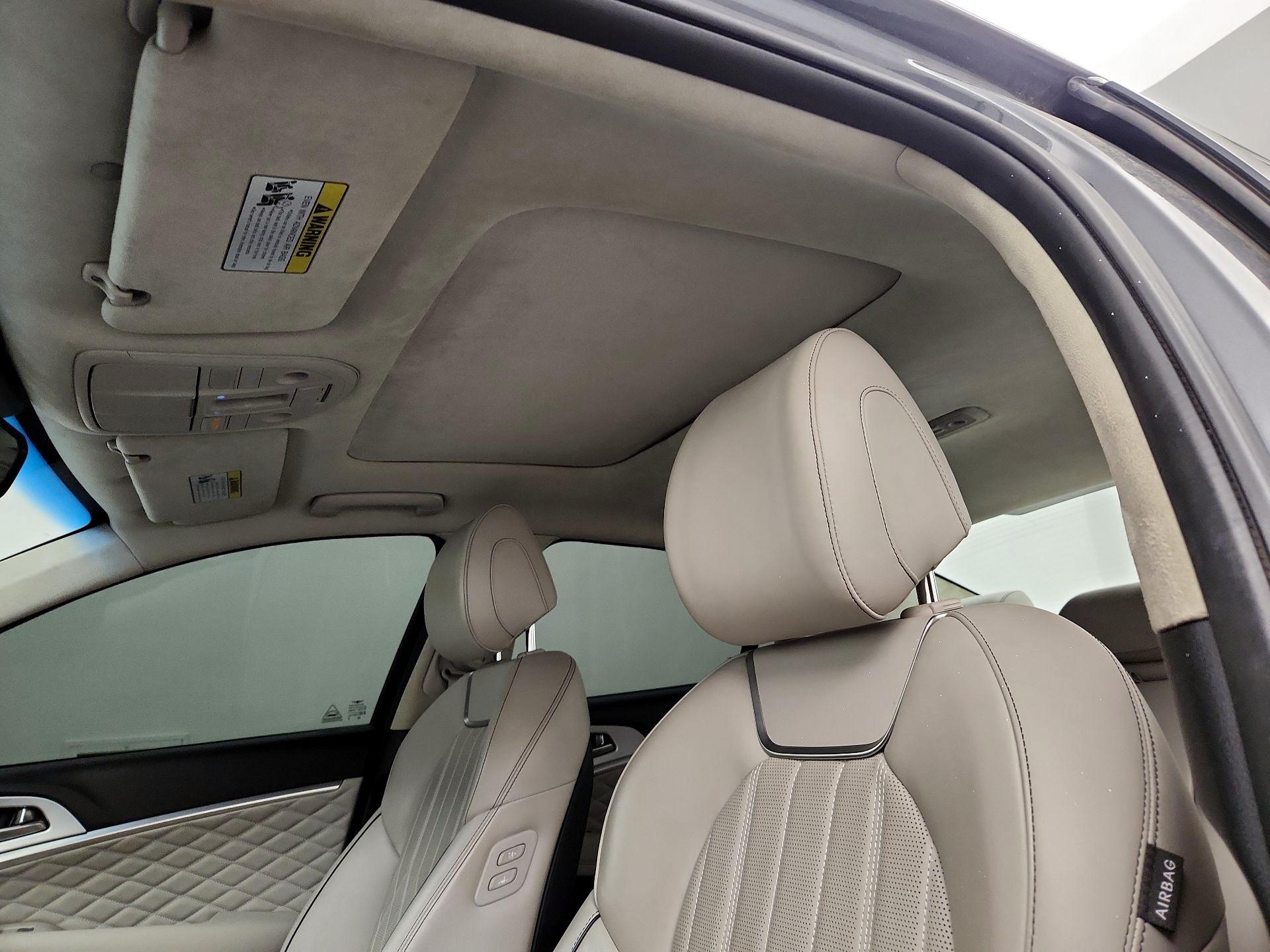 Thumbnail: 2019 Genesis G70 - 20