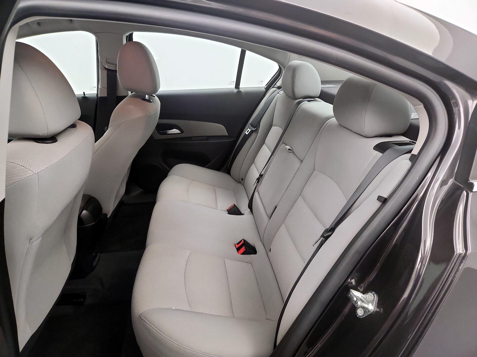 Thumbnail: 2015 Chevrolet Cruze - 18