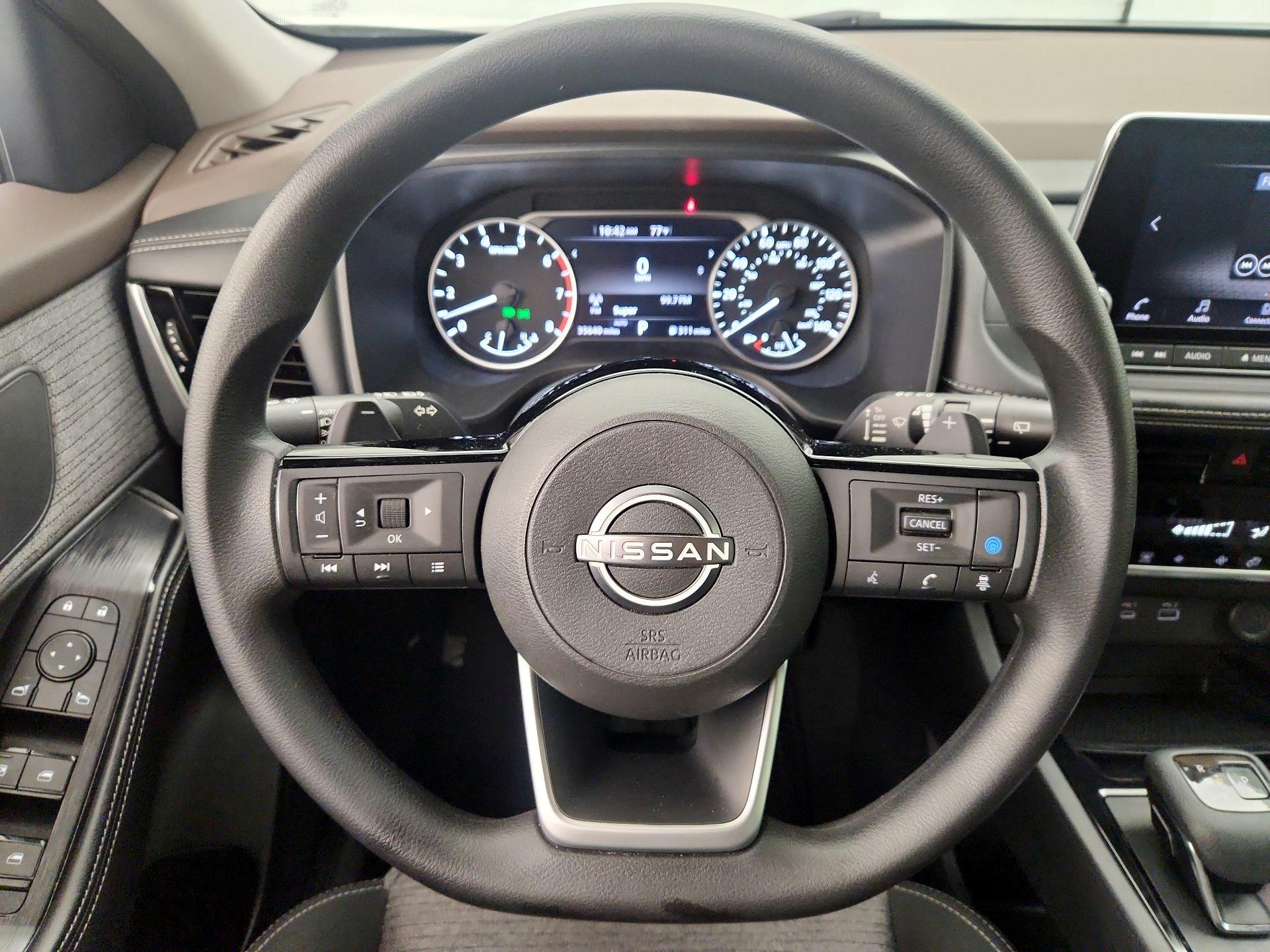 Thumbnail: 2022 Nissan Rogue - 10