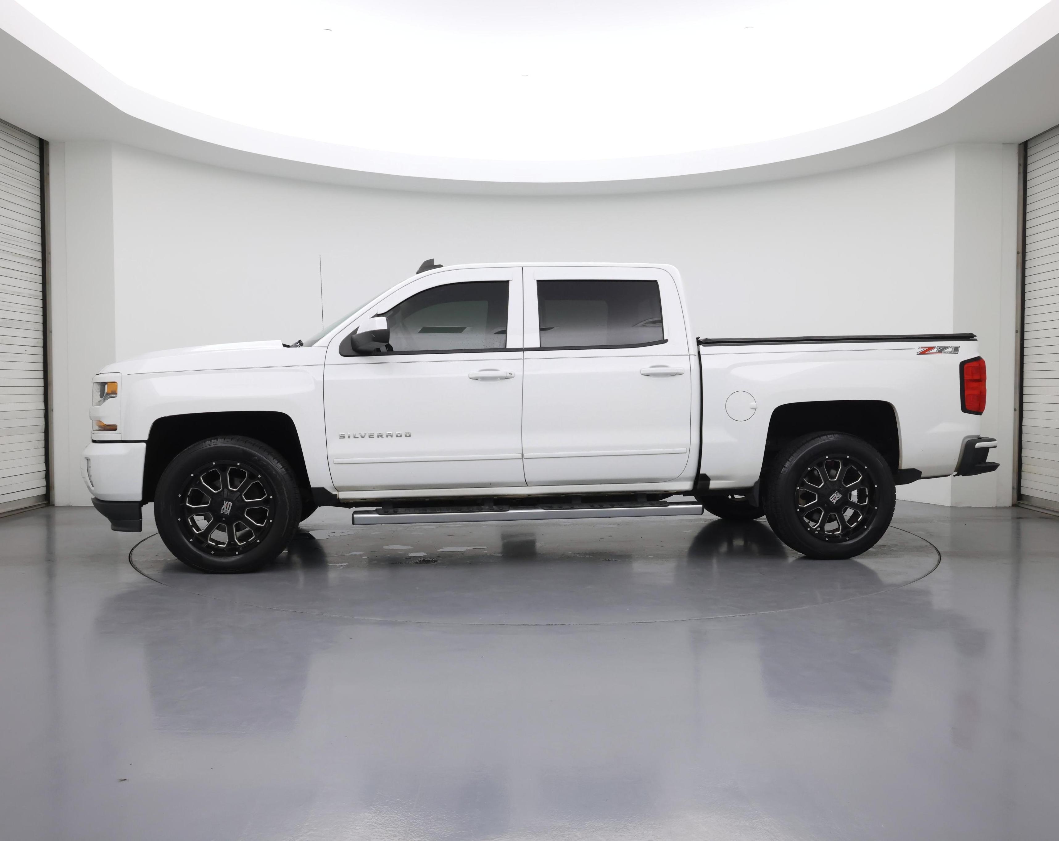 Thumbnail: 2017 Chevrolet Silverado 1500 - 3