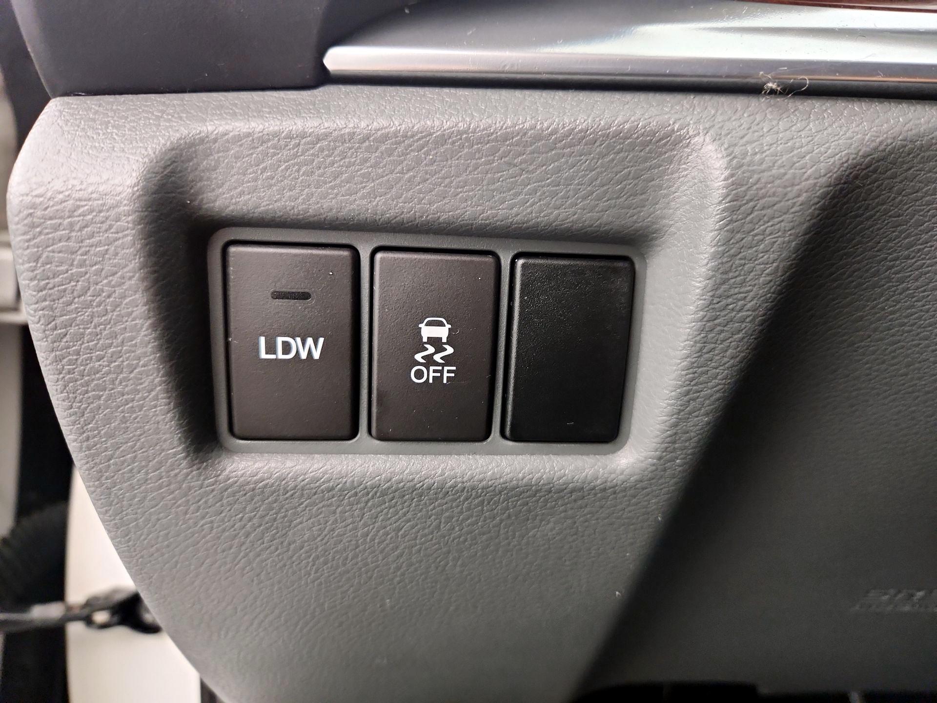 Thumbnail: 2015 Acura MDX - 13