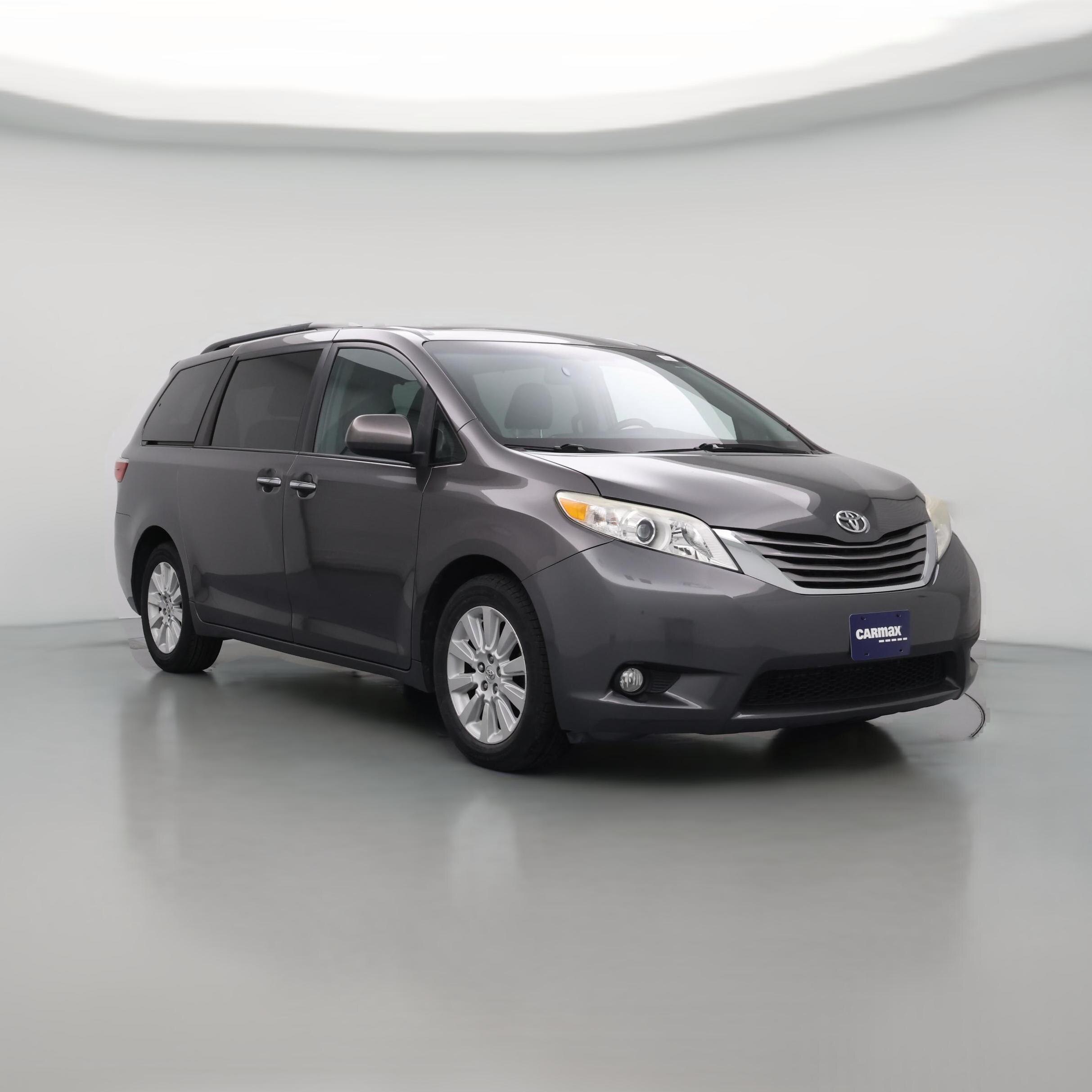 Thumbnail: 2015 Toyota Sienna - 1