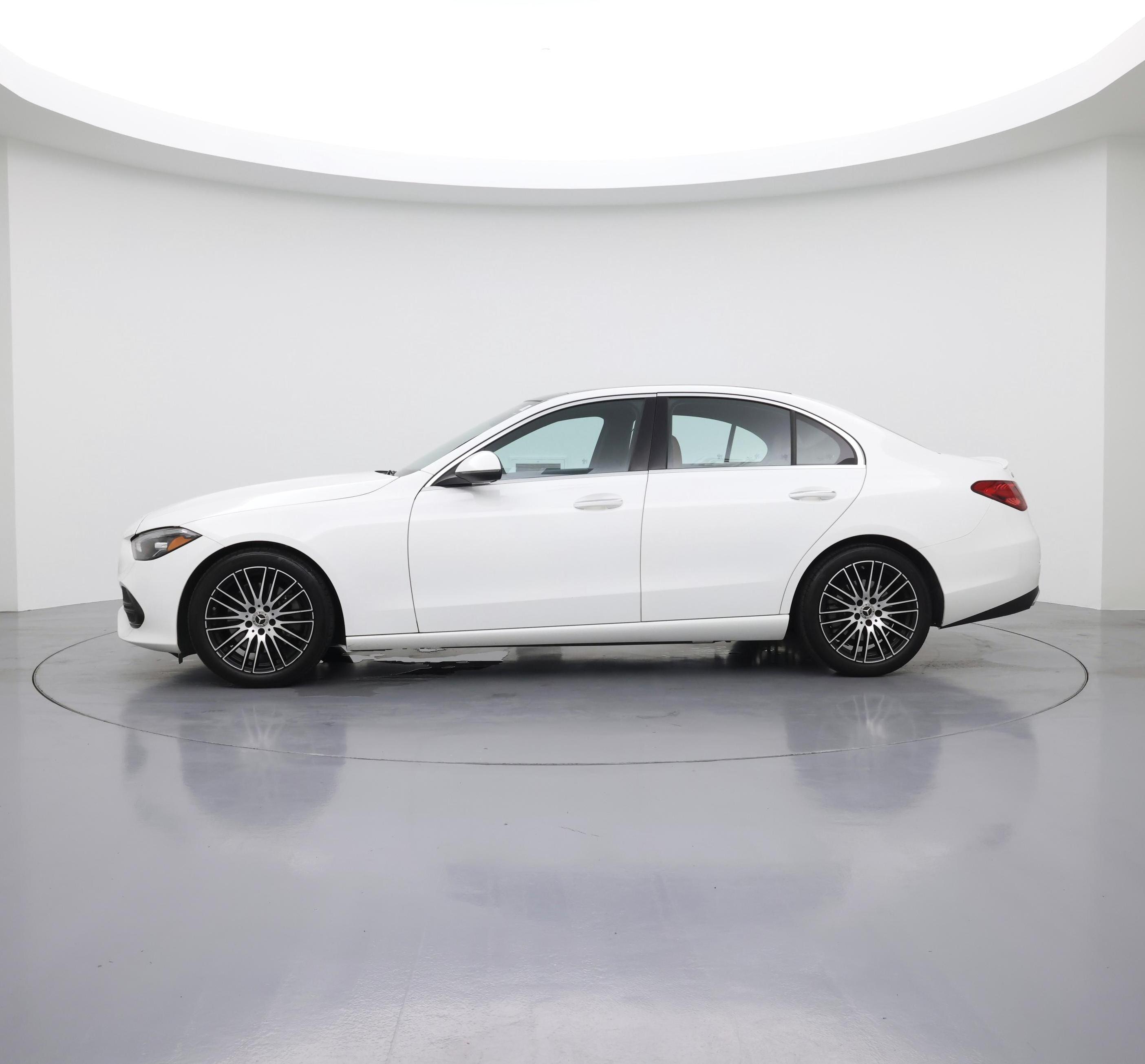 Thumbnail: 2023 Mercedes-Benz C-Class - 3
