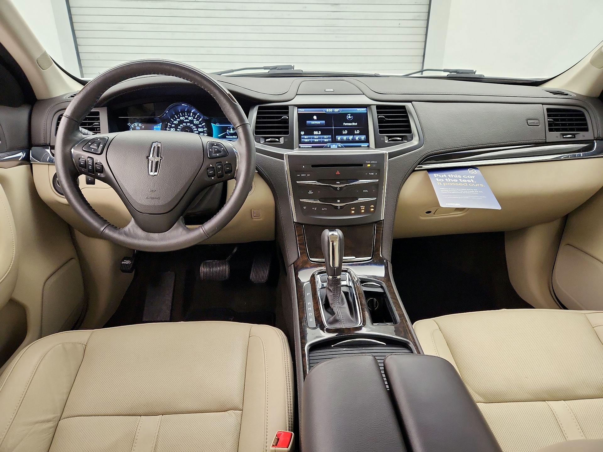 Thumbnail: 2015 Lincoln MKS - 9