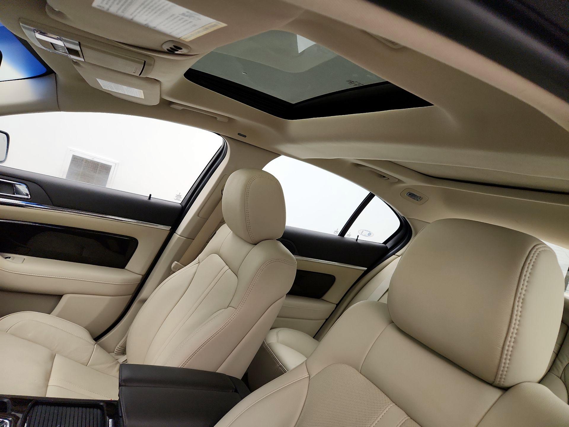 Thumbnail: 2015 Lincoln MKS - 20