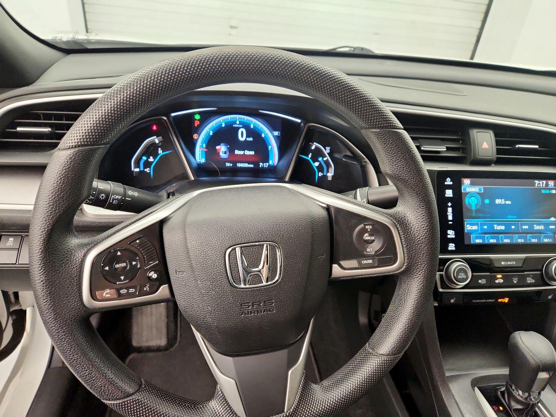 Thumbnail: 2016 Honda Civic - 10