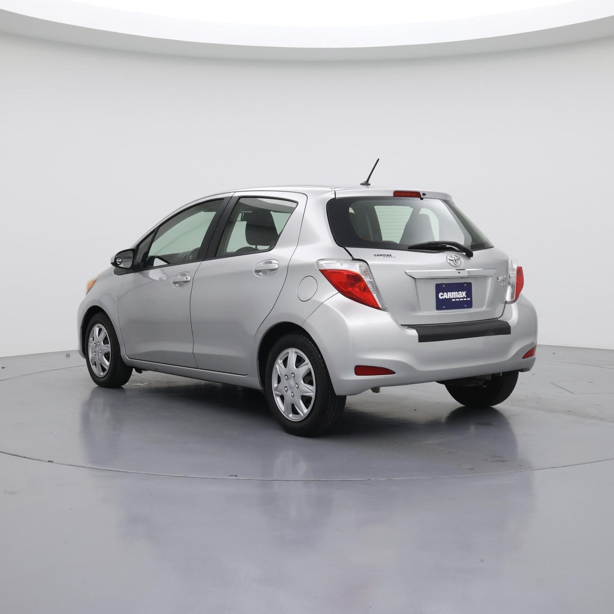 Thumbnail: 2013 Toyota Yaris - 2