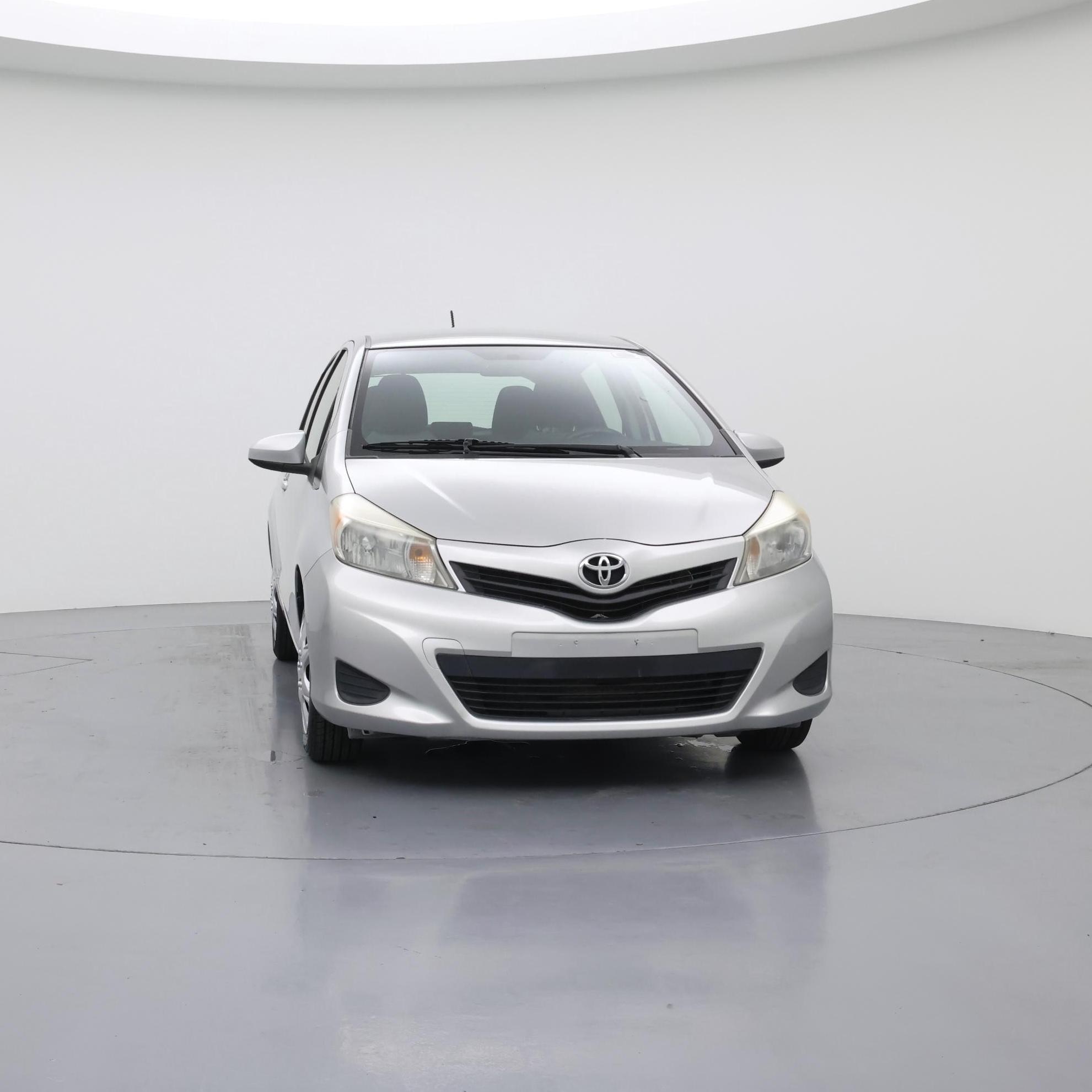 Thumbnail: 2013 Toyota Yaris - 5