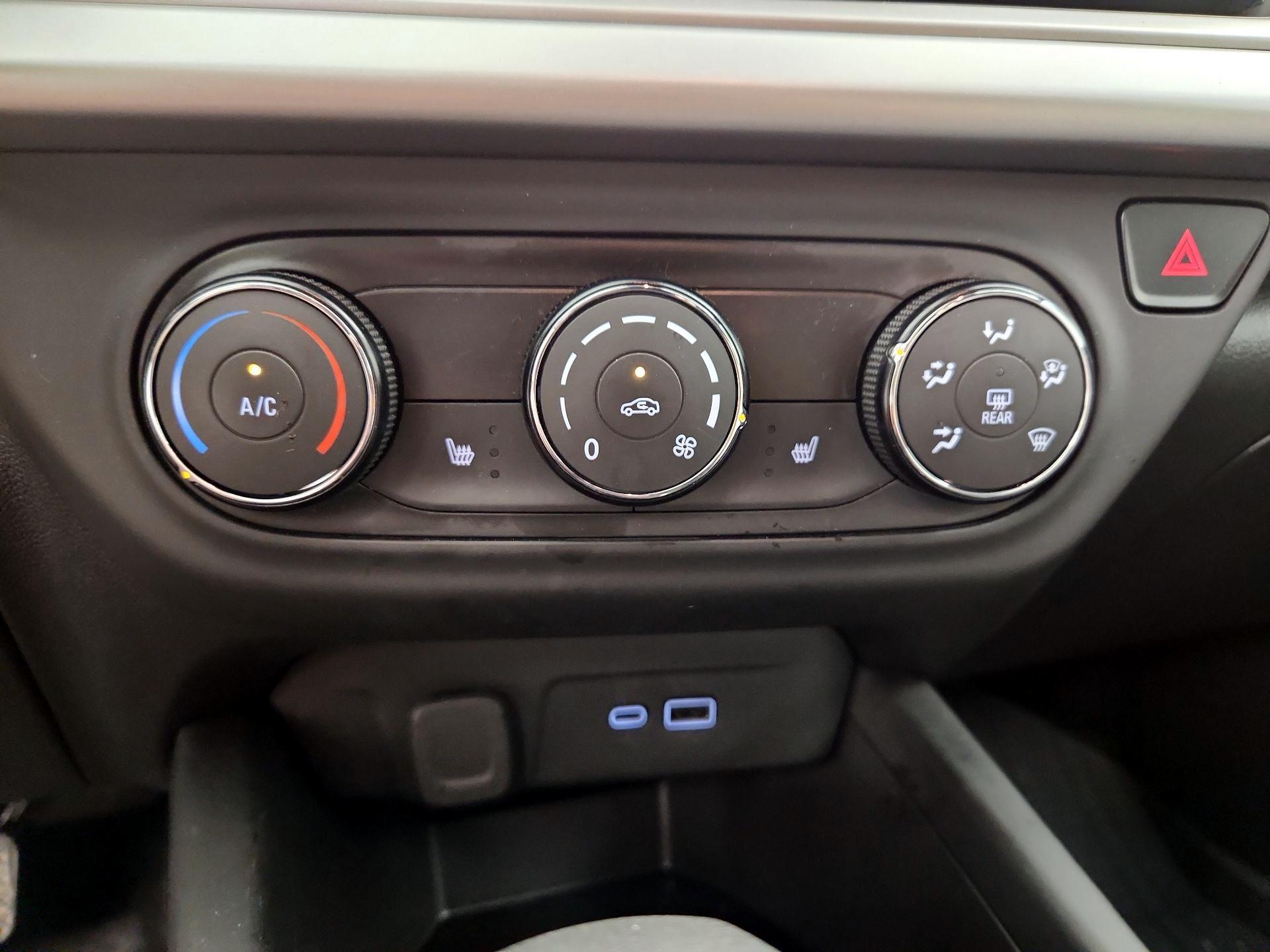 Thumbnail: 2024 Chevrolet Trax - 16