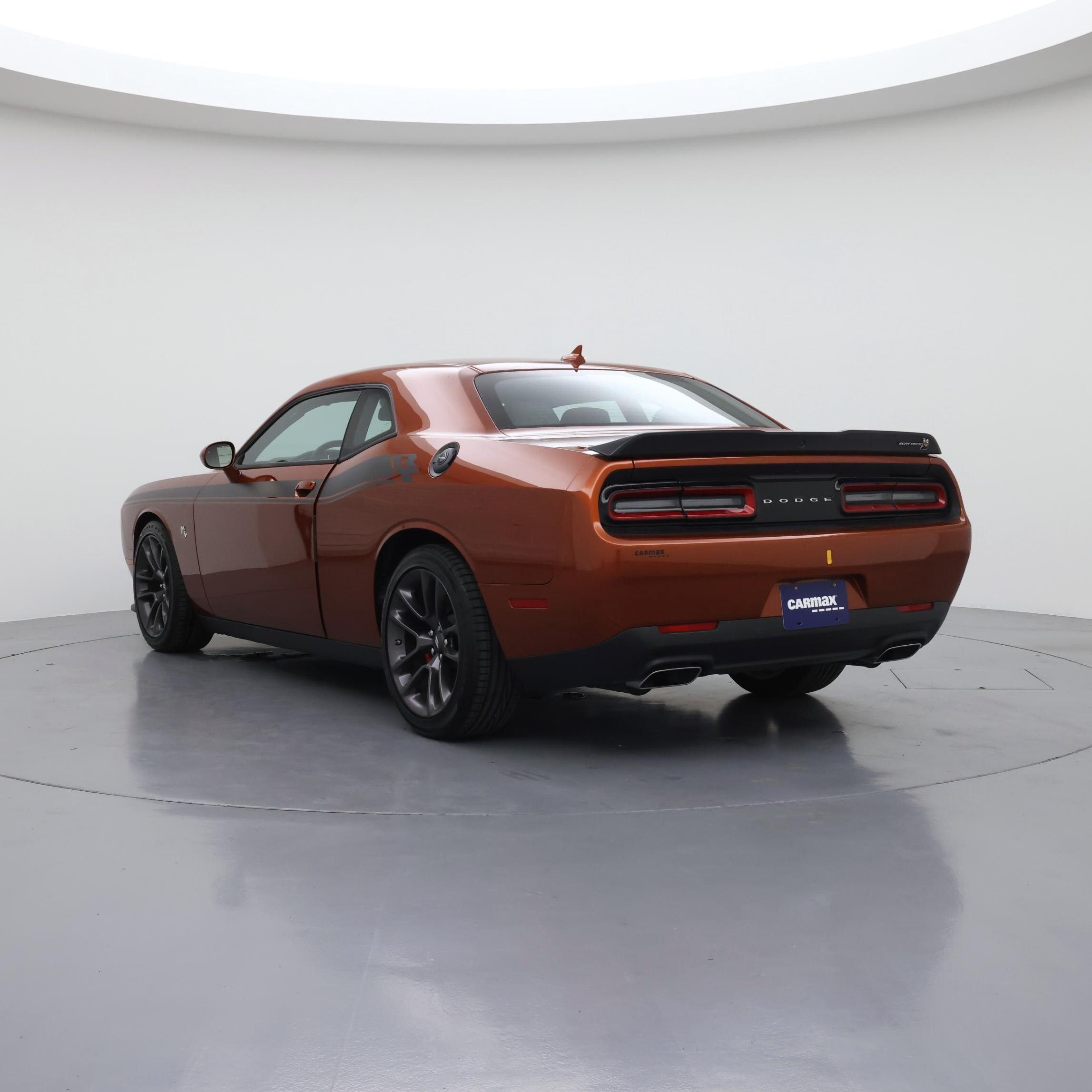 Thumbnail: 2022 Dodge Challenger - 2