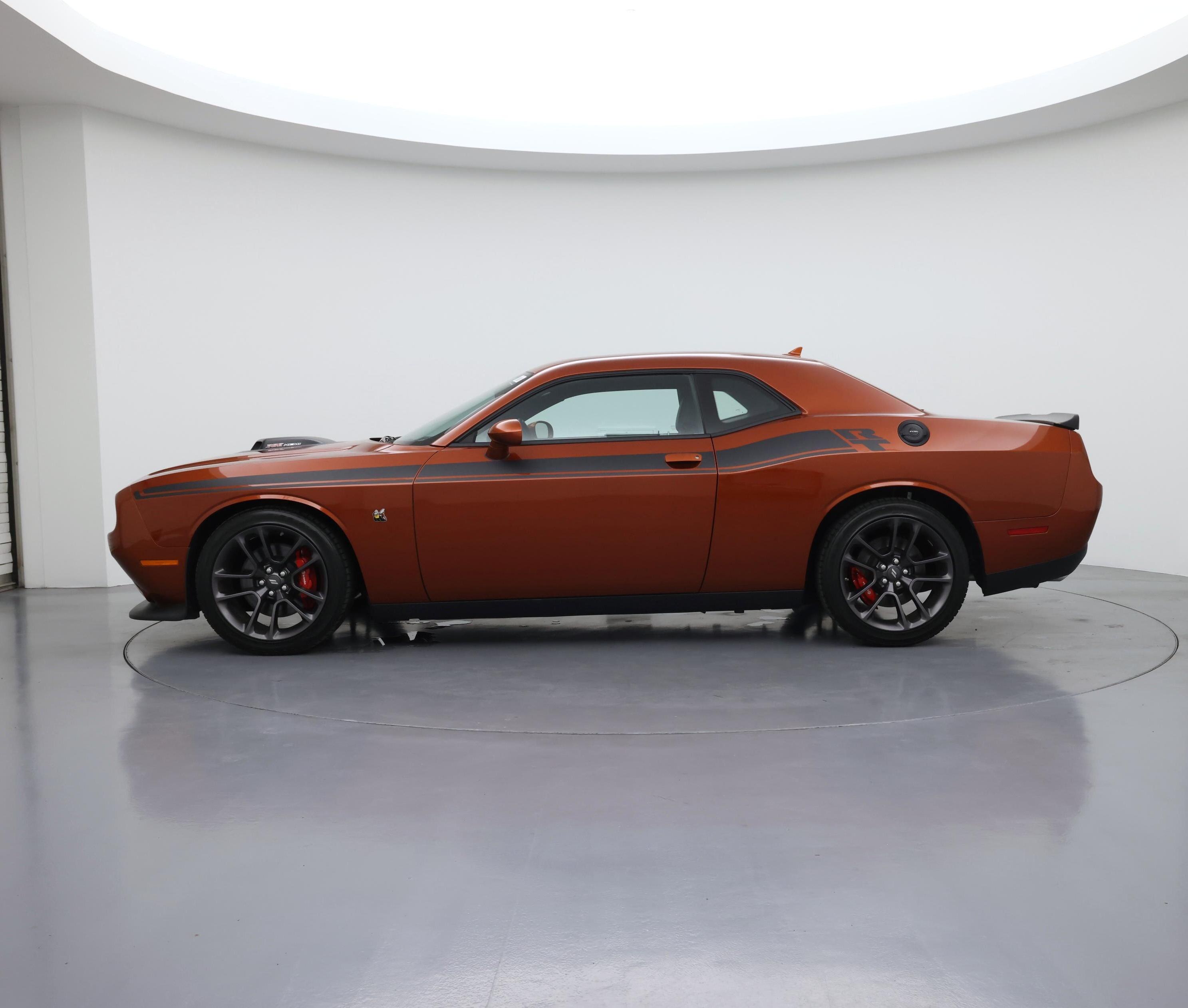 Thumbnail: 2022 Dodge Challenger - 3