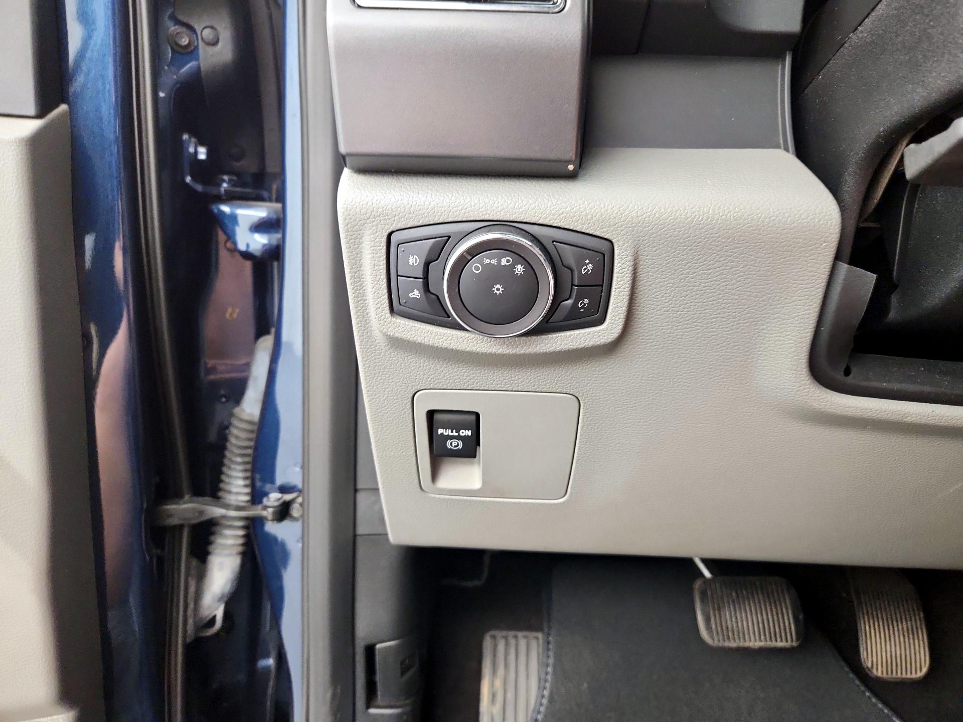 Thumbnail: 2019 Ford F-150 - 13
