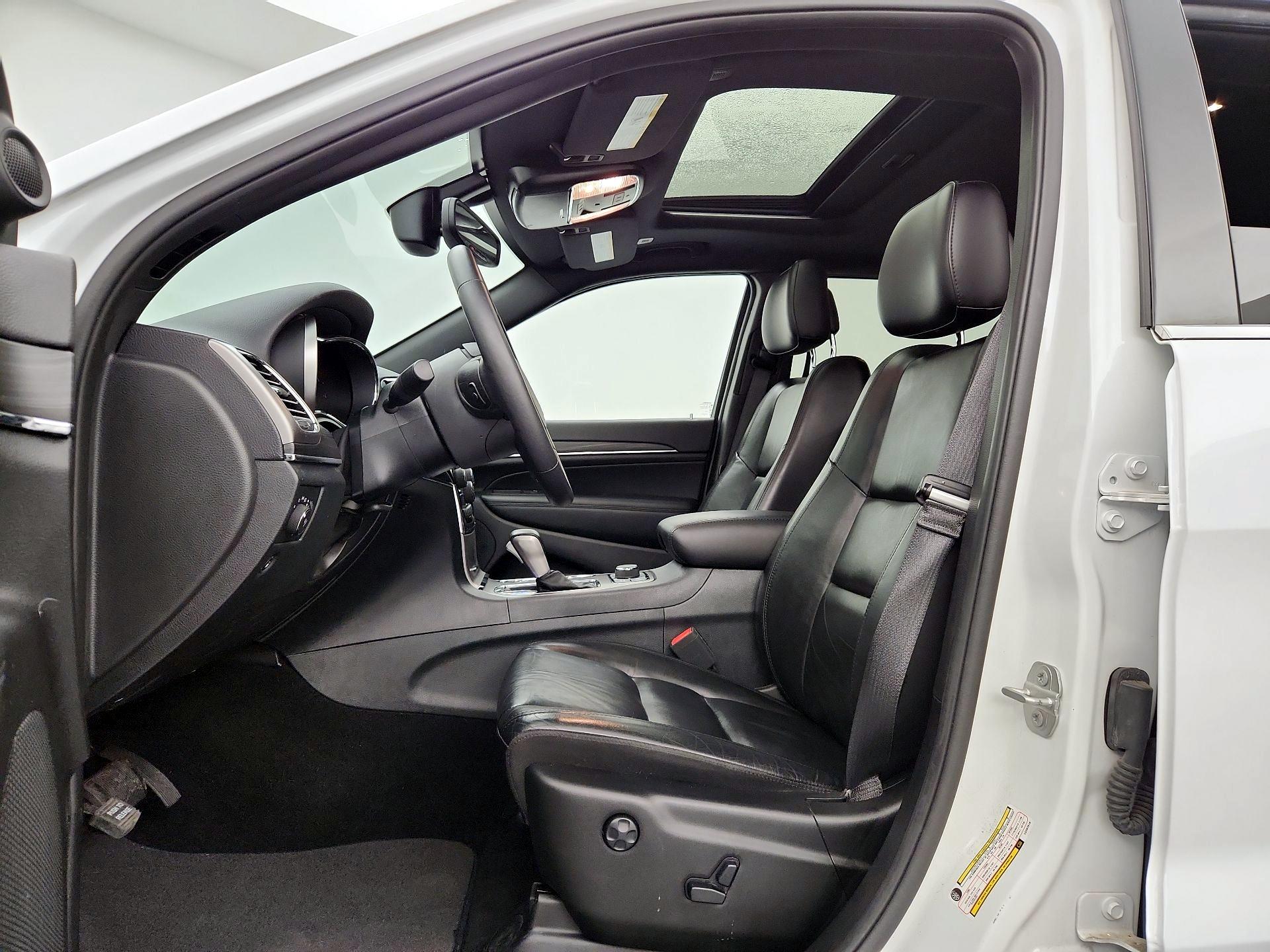 Thumbnail: 2020 Jeep Grand Cherokee - 11