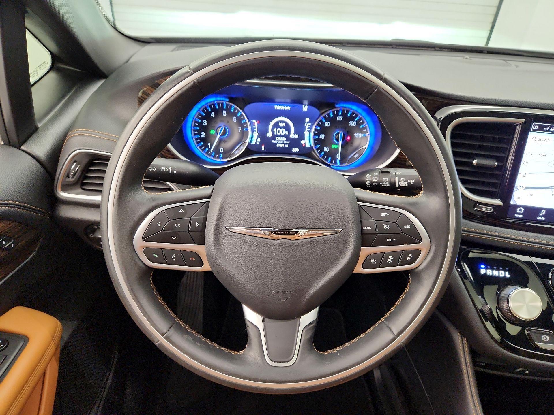 Thumbnail: 2021 Chrysler Pacifica - 10