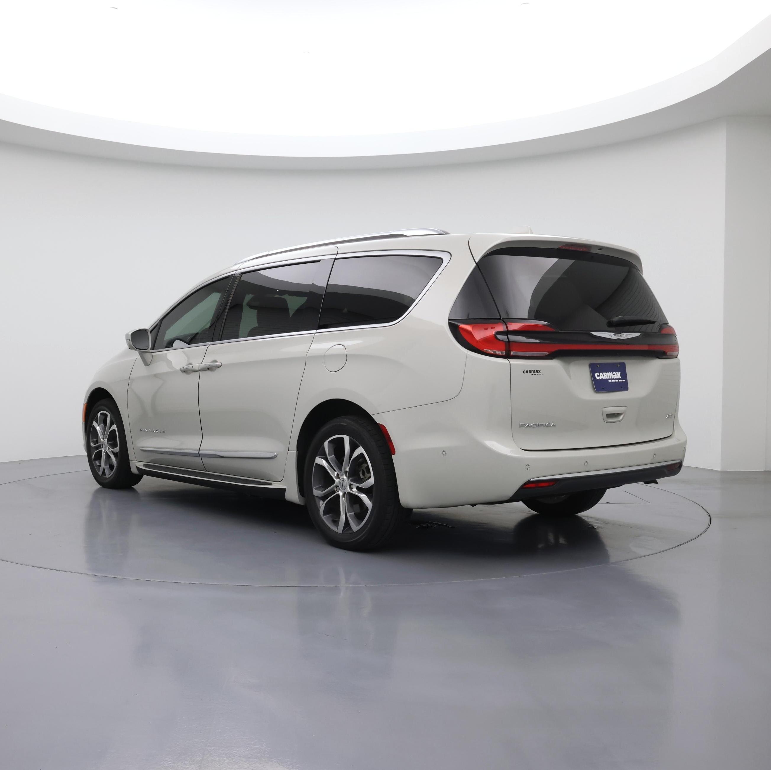 Thumbnail: 2021 Chrysler Pacifica - 2