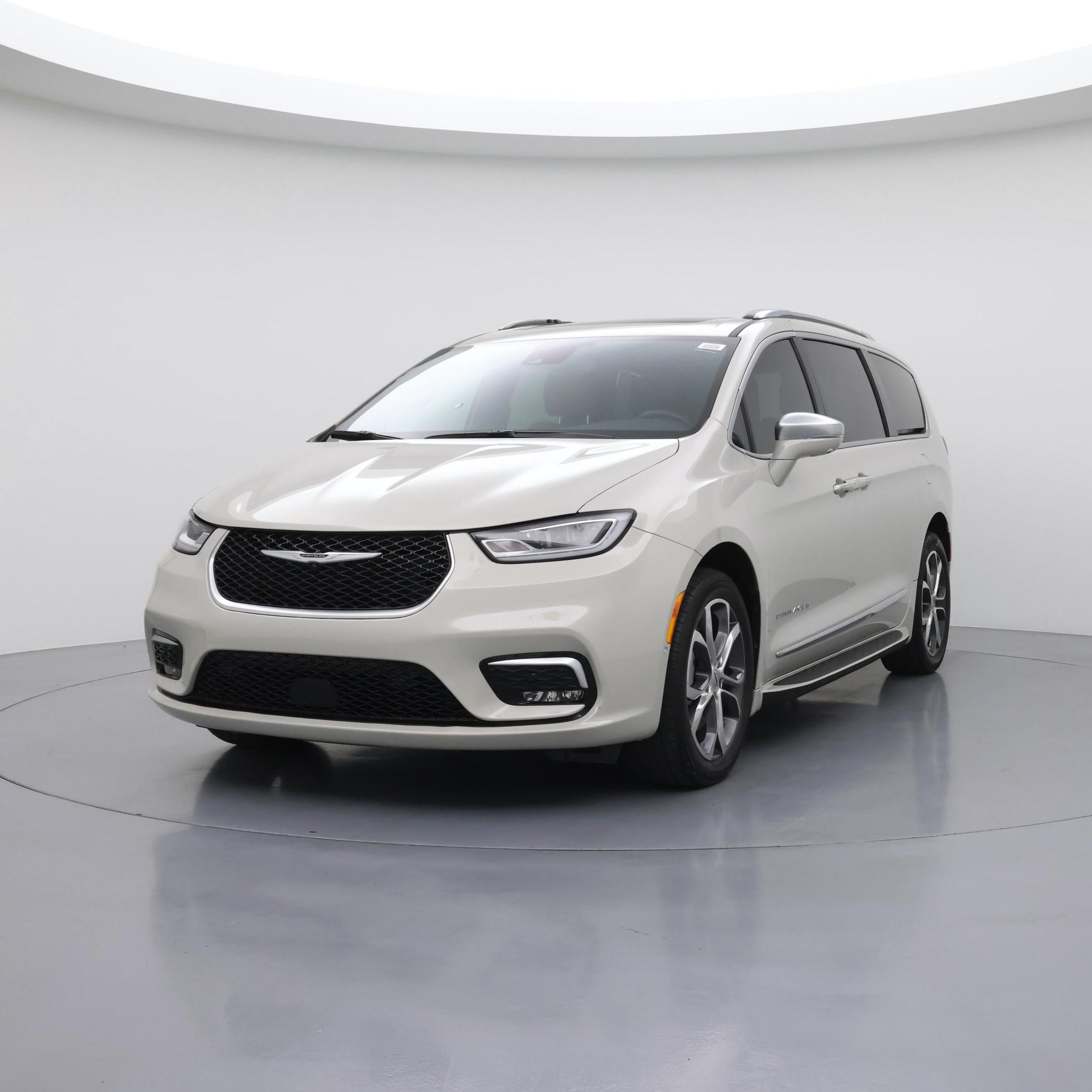 Thumbnail: 2021 Chrysler Pacifica - 4