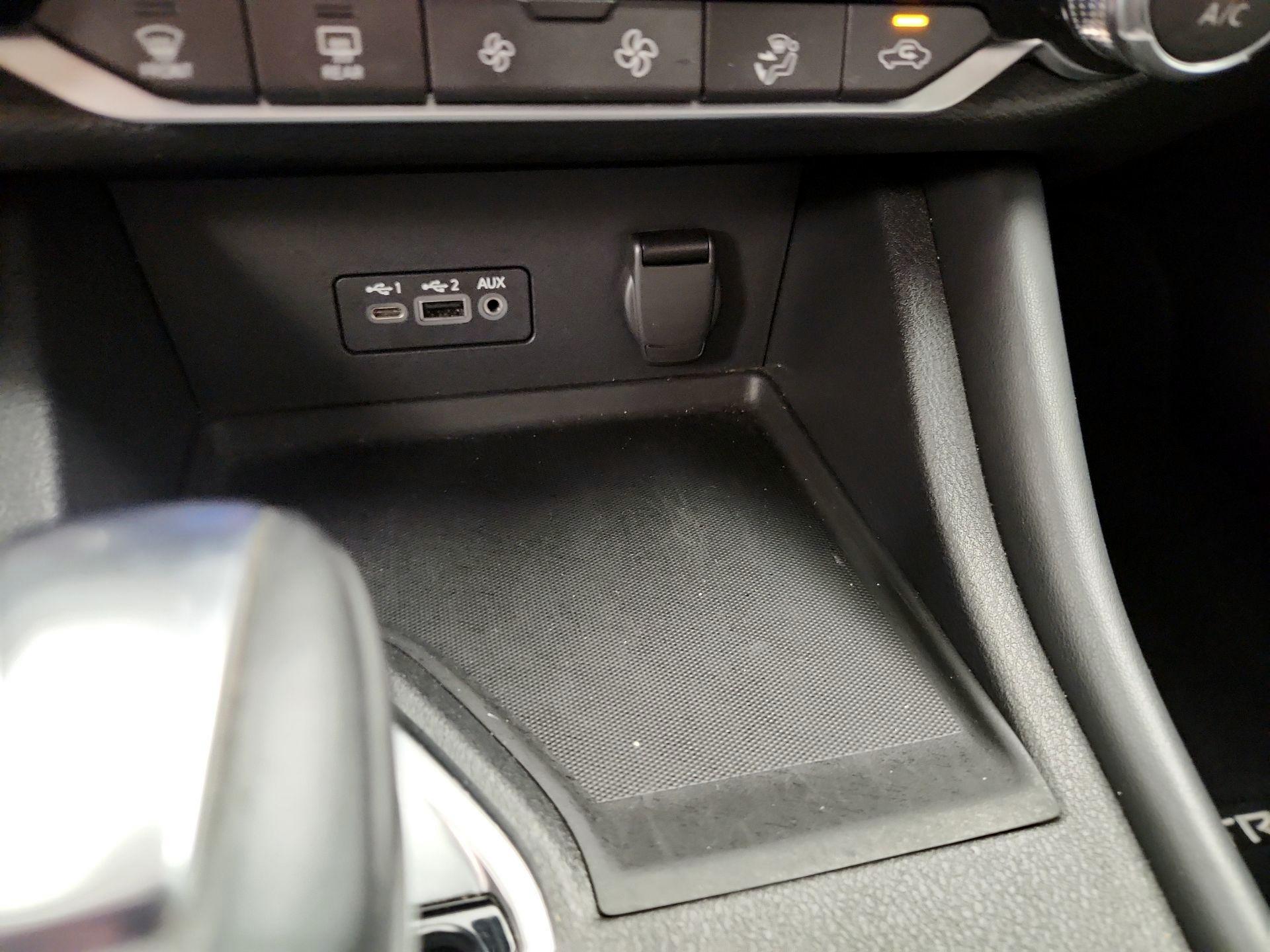 Thumbnail: 2021 Nissan Sentra - 18