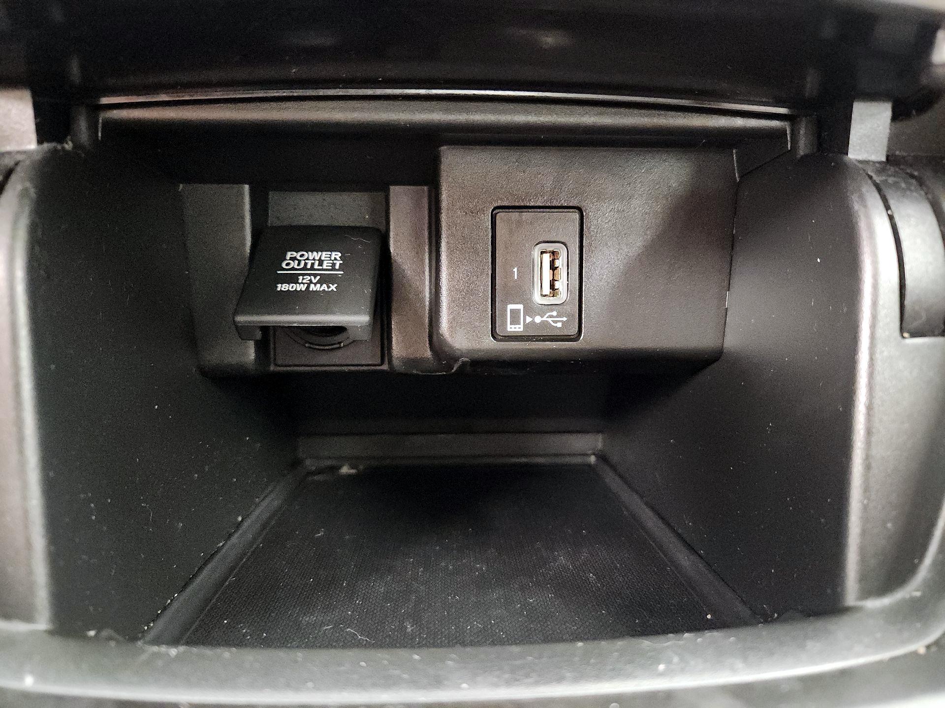 Thumbnail: 2019 Honda Accord - 18