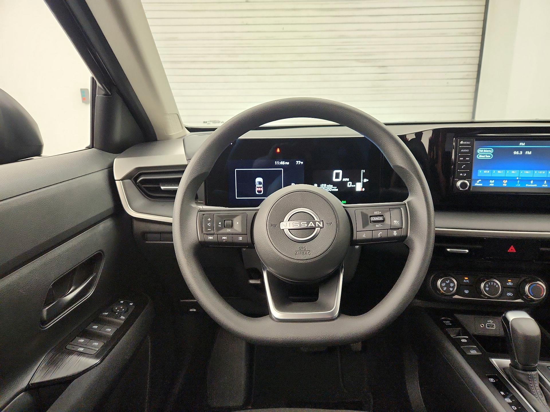 Thumbnail: 2025 Nissan Kicks - 10