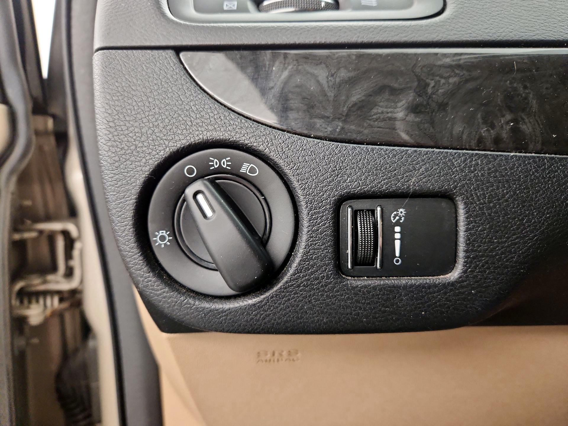 Thumbnail: 2016 Dodge Grand Caravan - 13