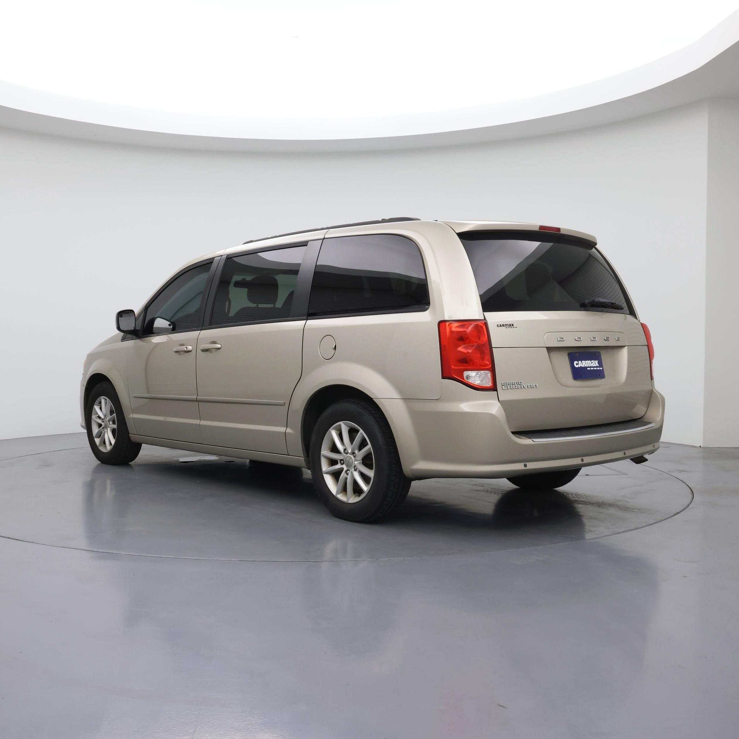 Thumbnail: 2016 Dodge Grand Caravan - 2