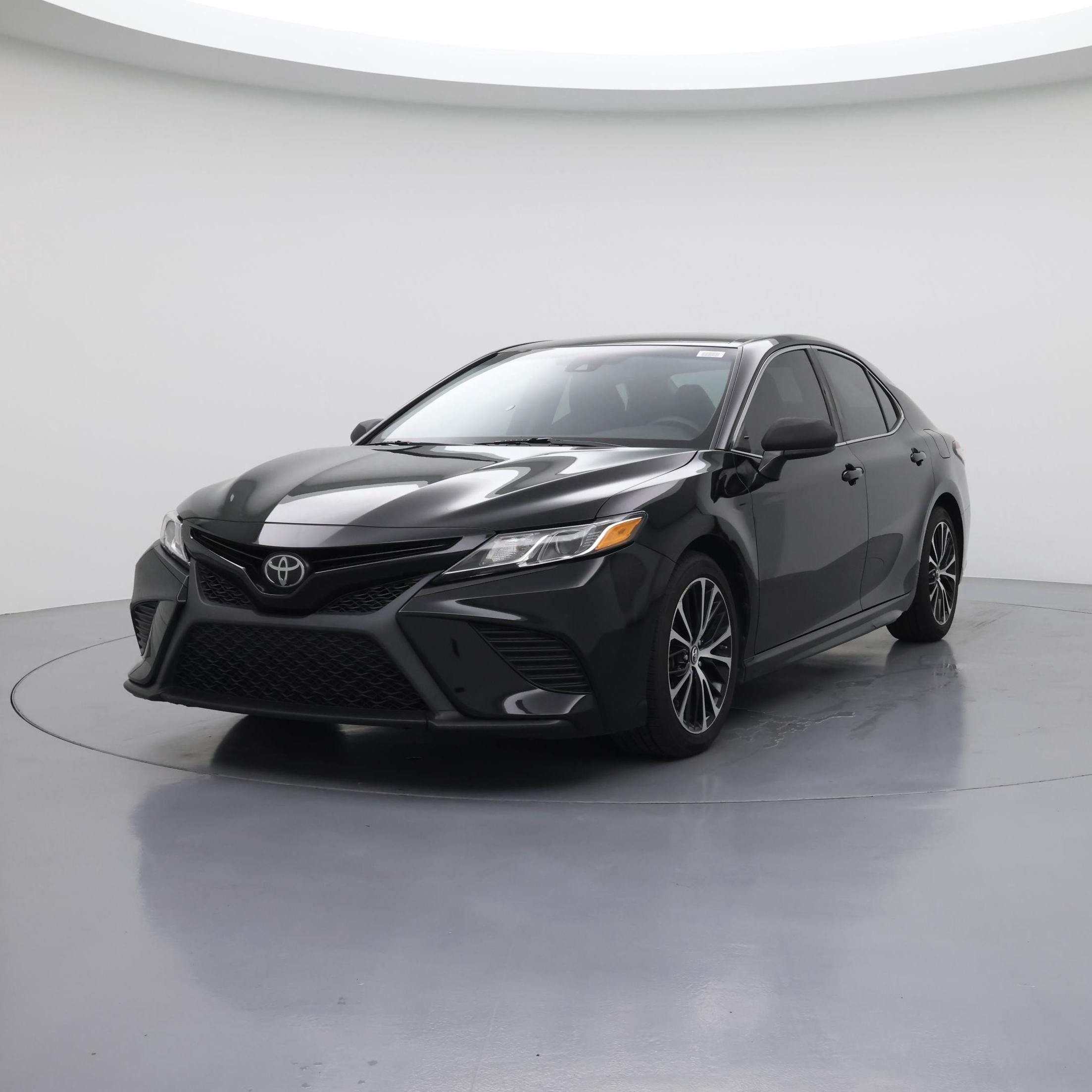 Thumbnail: 2018 Toyota Camry - 4