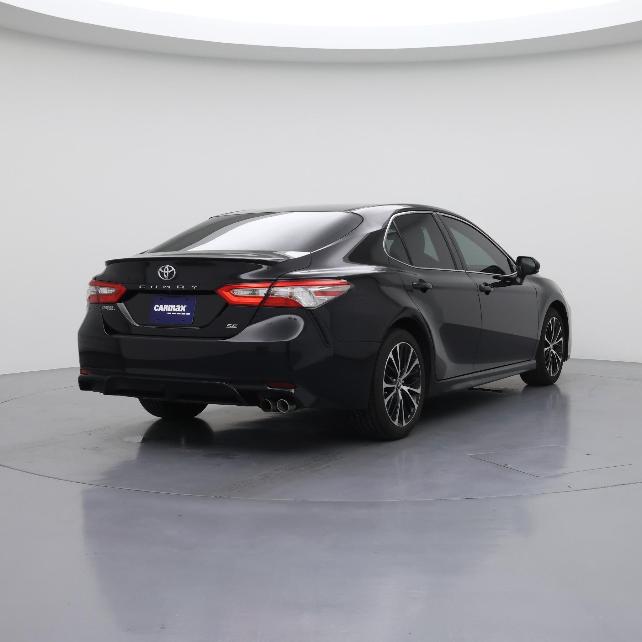 Thumbnail: 2018 Toyota Camry - 8
