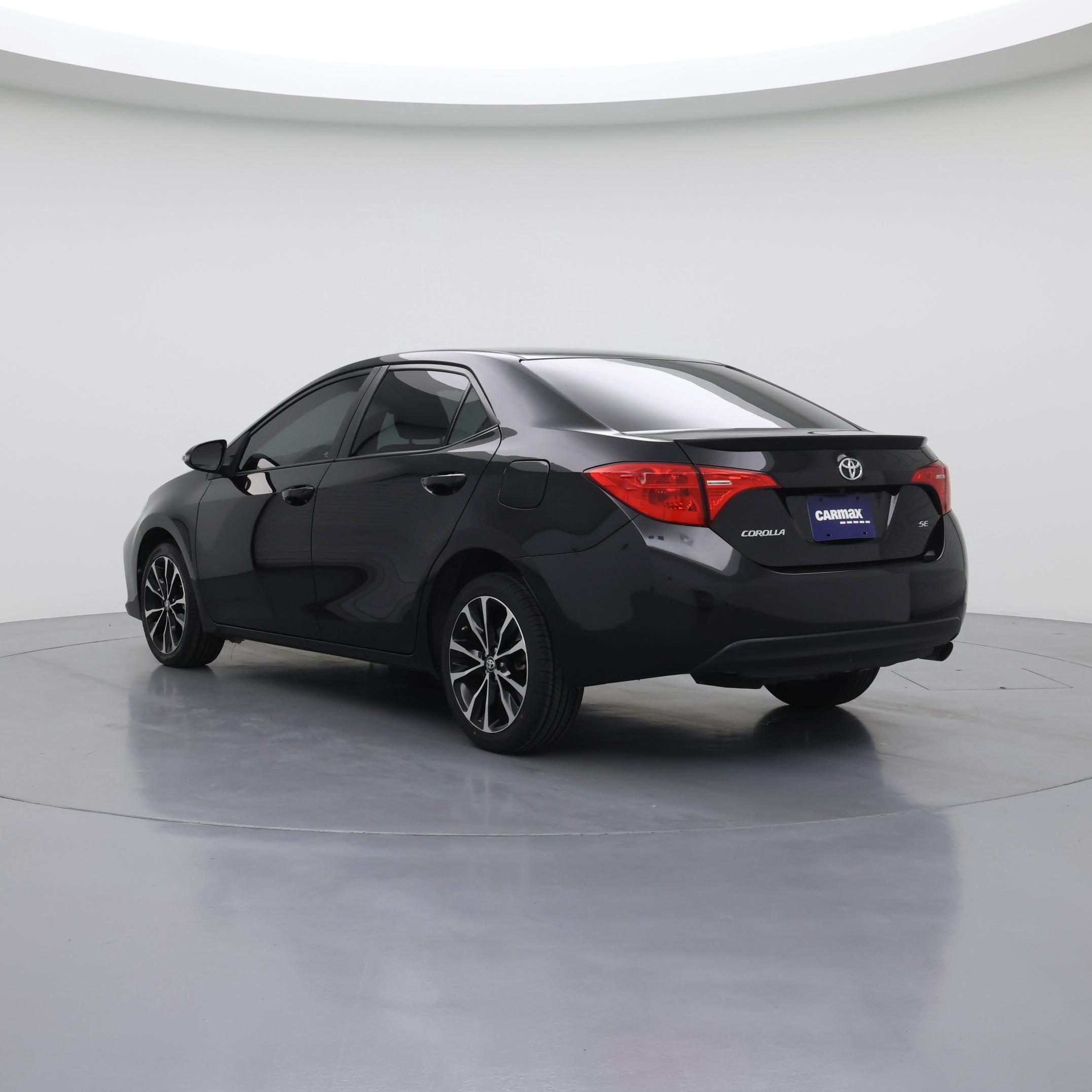 Thumbnail: 2017 Toyota Corolla - 2