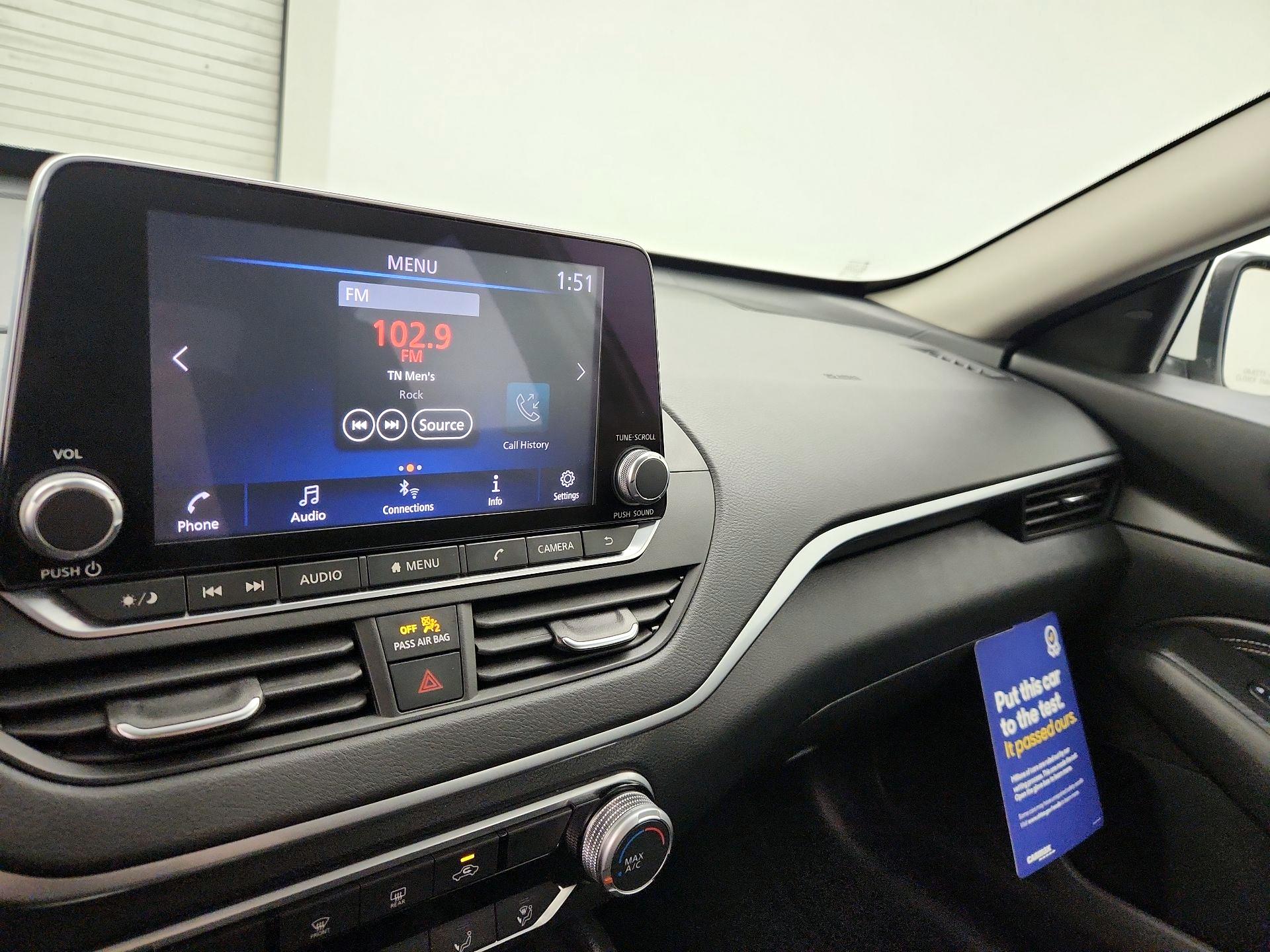 Thumbnail: 2020 Nissan Altima - 15